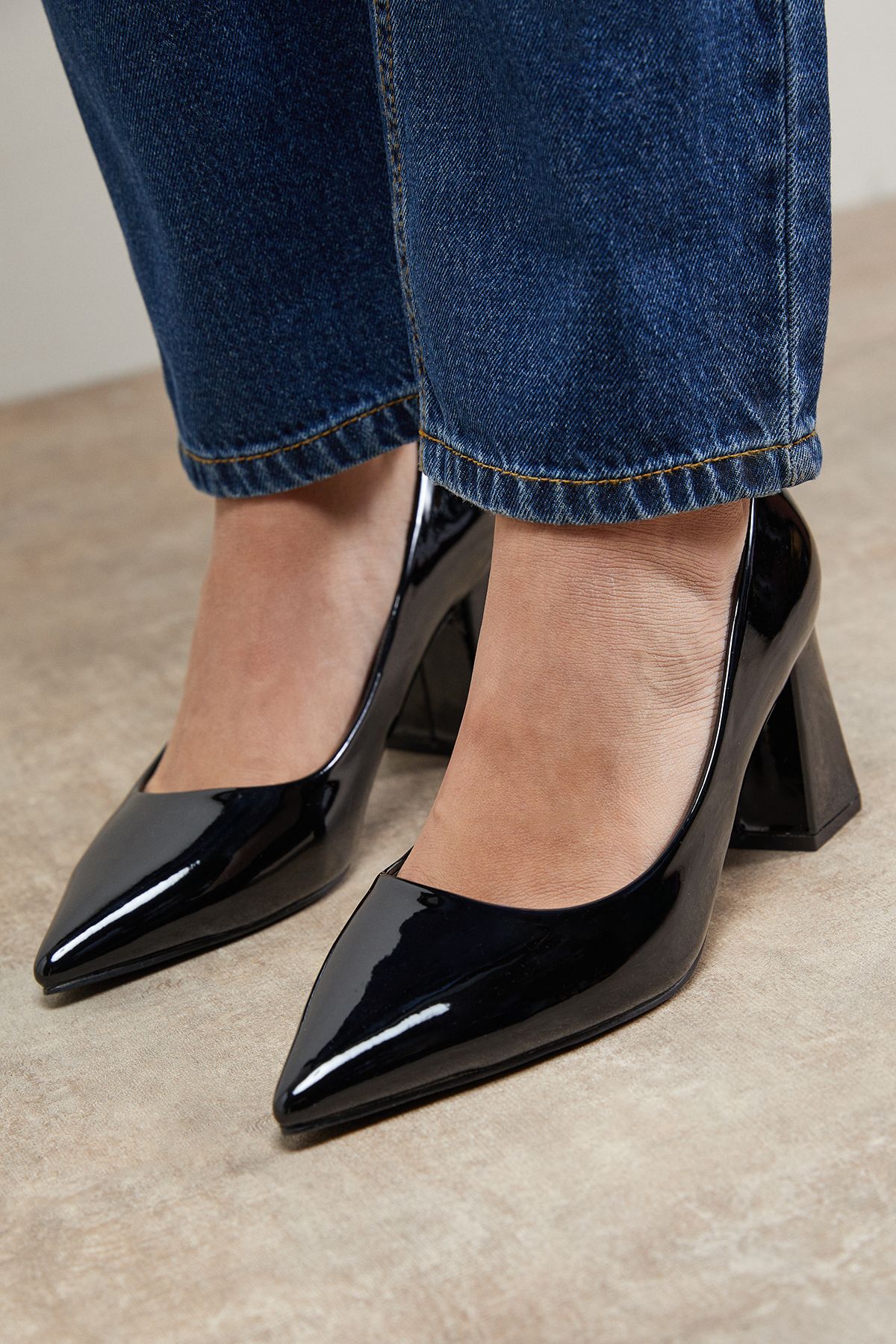 Oasis Val Faux Patent Leather Pointed High Block Heel Courts True Black image 4