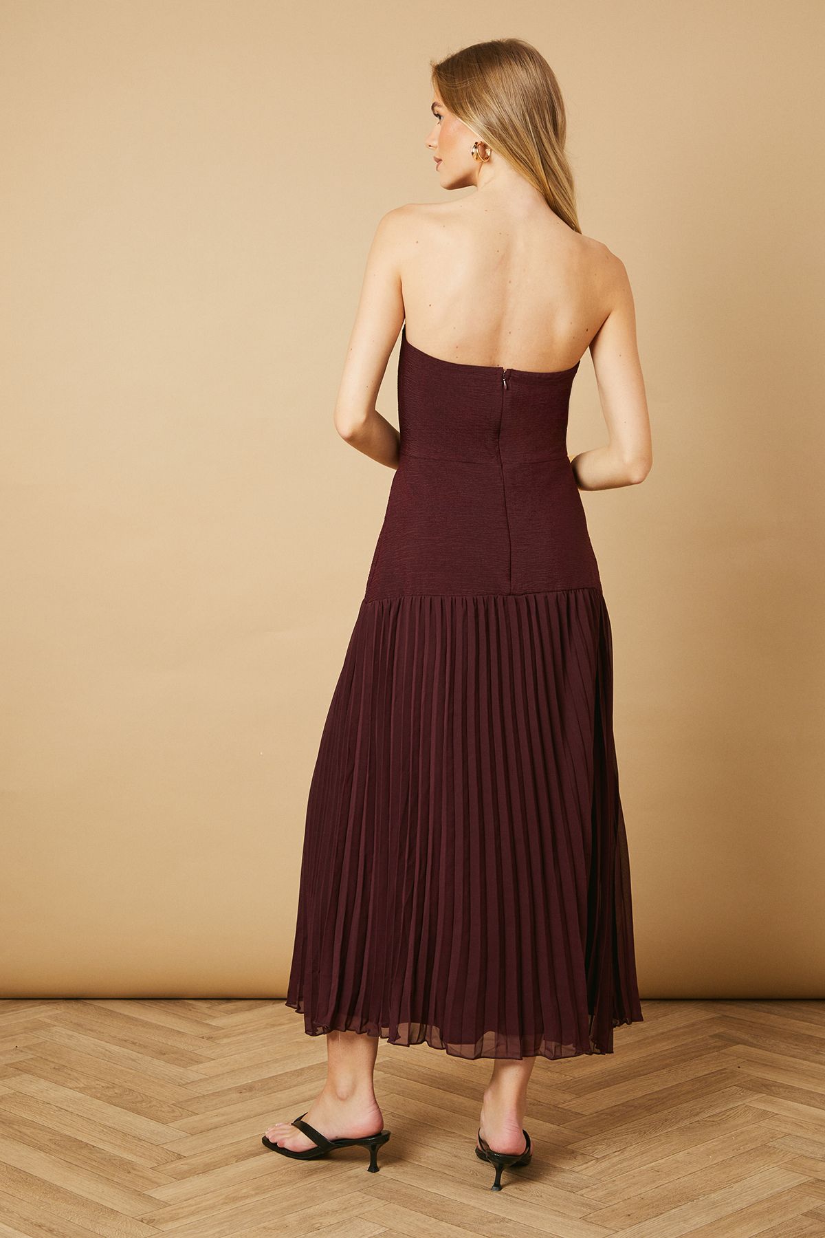 Oasis Chiffon Dropped Waist Bandeau Maxi Dress Chocolate image 5