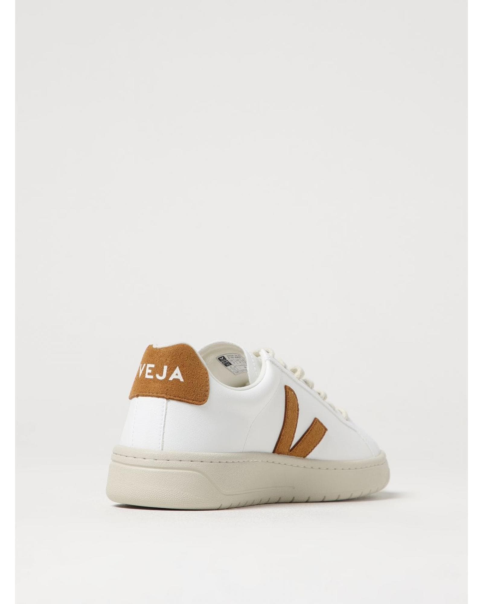 Veja V10 Extra White Casual Sneaker image 3