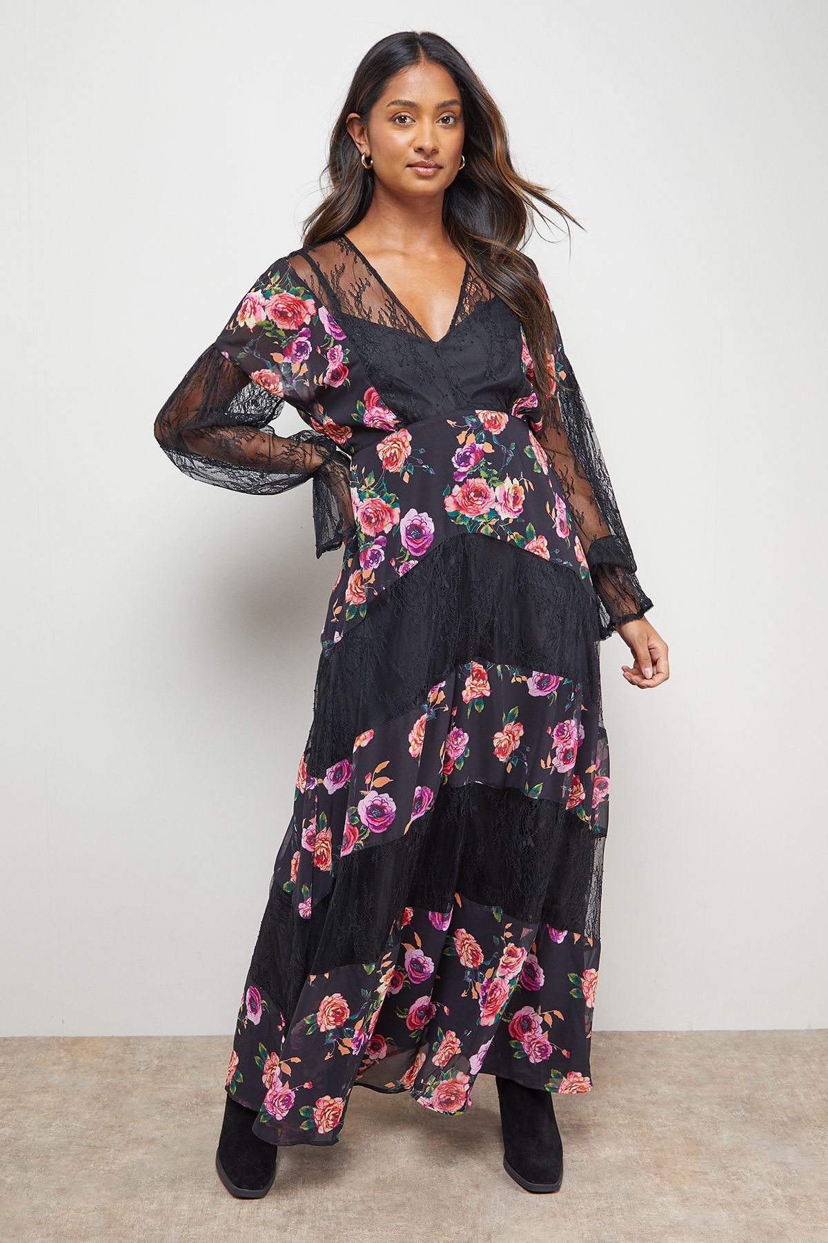 Oasis Printed Lace Panel Detail V Neck Midaxi Dress Floral image 1