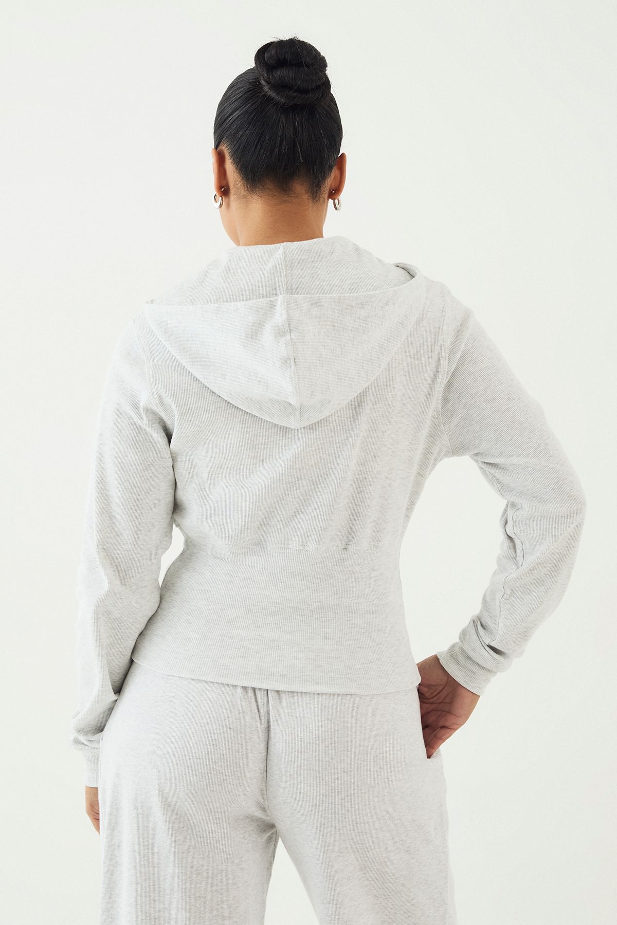 DSGN Studio DSGN Studio Button Through Cinched Hooded Rib Top Ash Grey image 2