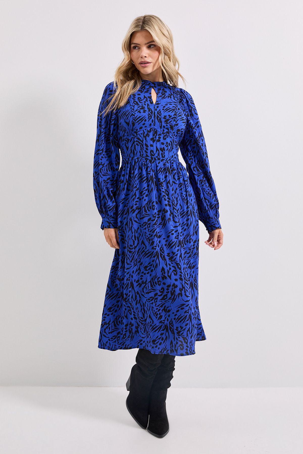 Dorothy Perkins Keyhole Detail Waisted Blouson Sleeve Printed Midi Dress Blue image 1