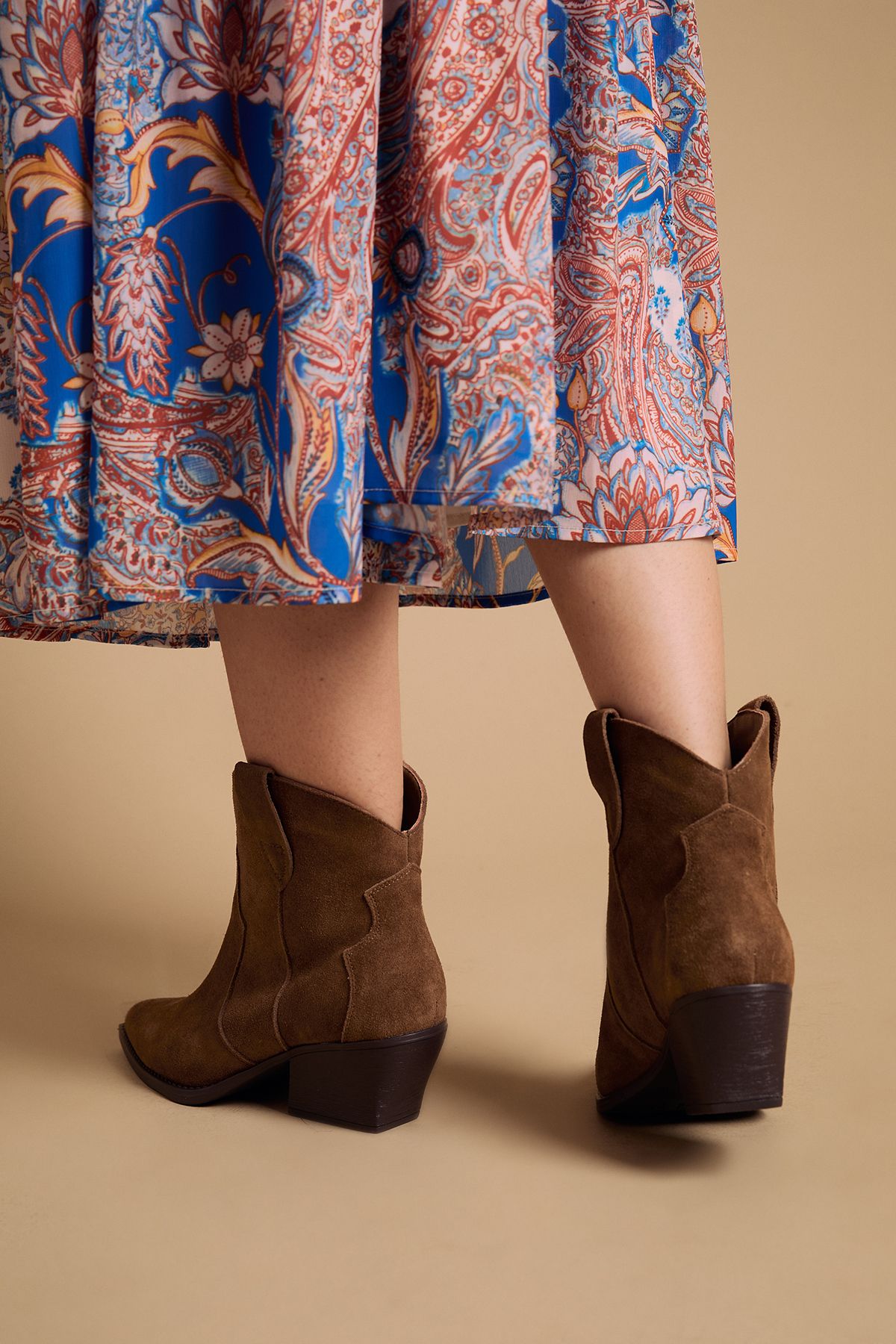 Oasis Amber Real Suede Western Ankle Boots Mocha image 3