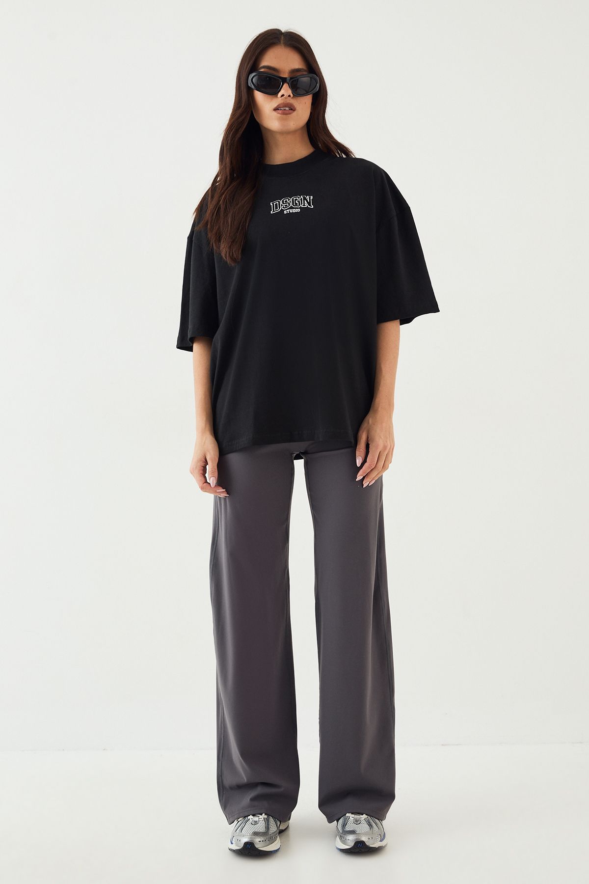 DSGN Studio DSGN Studio Embroidered Heavyweight Oversized T-Shirt Black image 5