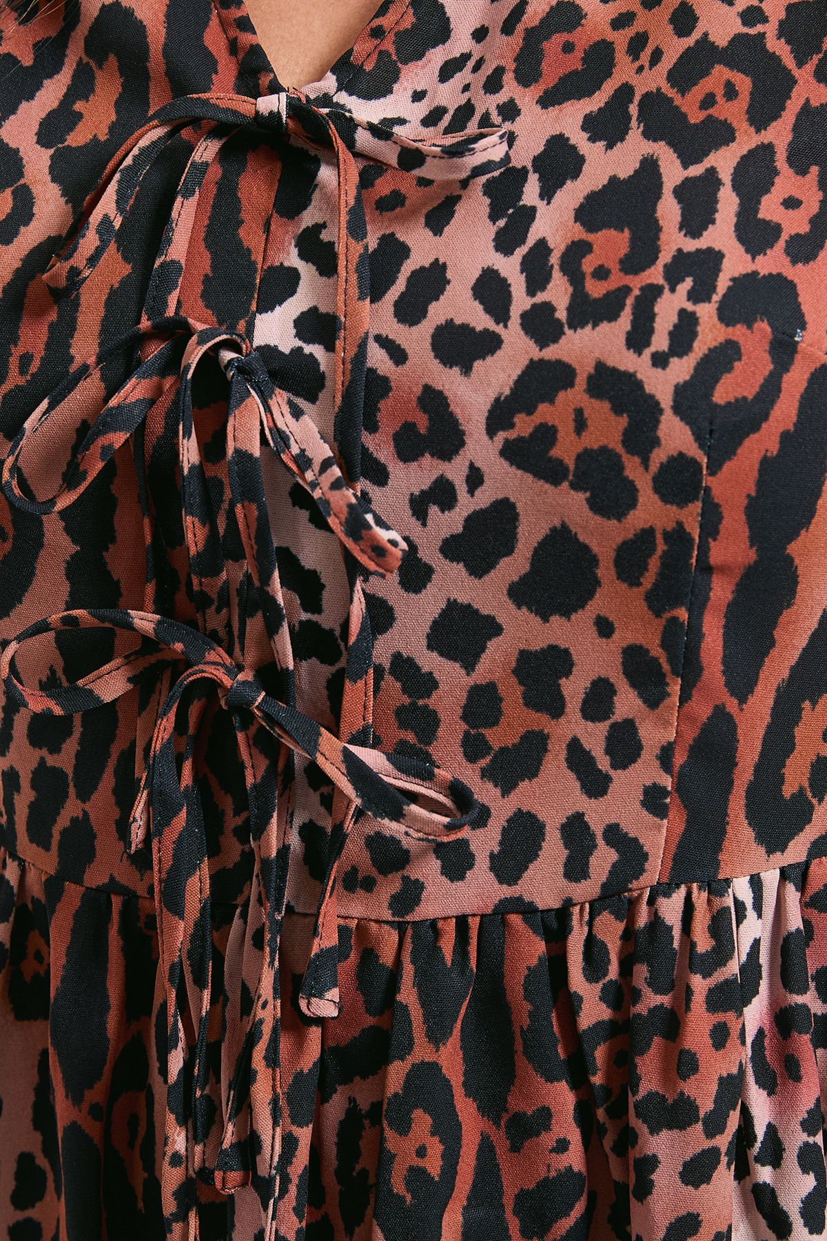 Dorothy Perkins Leopard Animal Bow Front Blouson Sleeve Printed Midi Dress Multi image 5