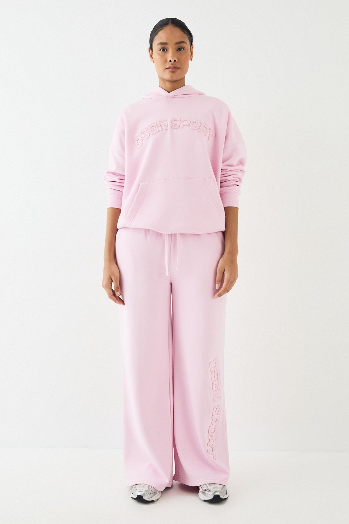 DSGN Studio DSGN Studio Self Fabric Applique Oversized Hoodie Pink image 5