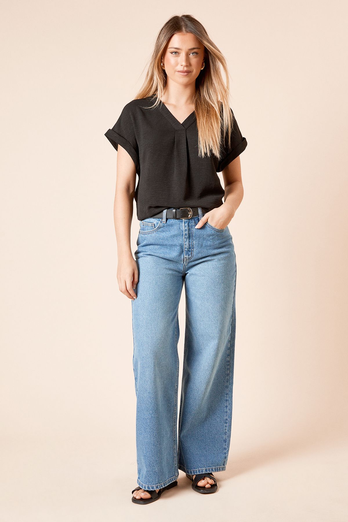 Dorothy Perkins V Neck Grown On Sleeve Top Black image 1