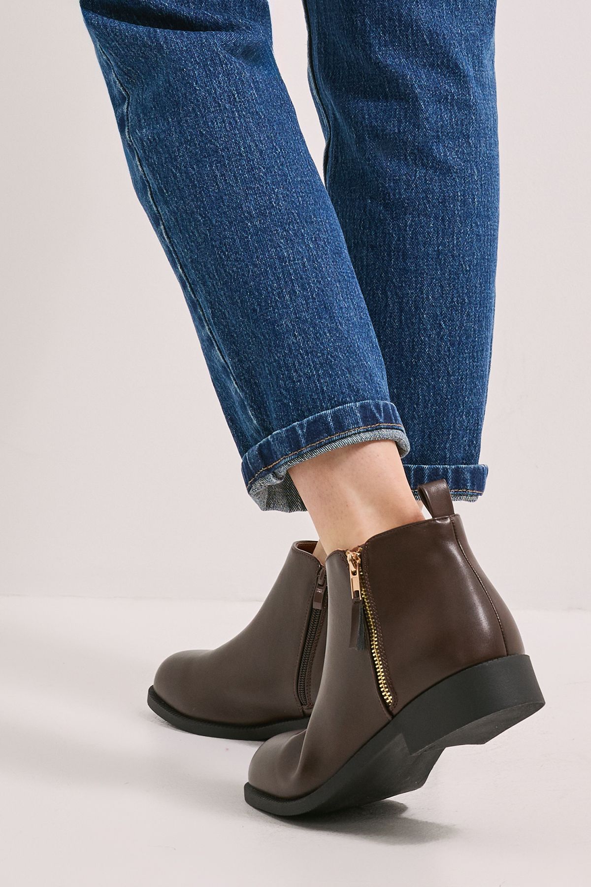 Dorothy Perkins Maddy Side Zip Flat Ankle Boots Brown image 4