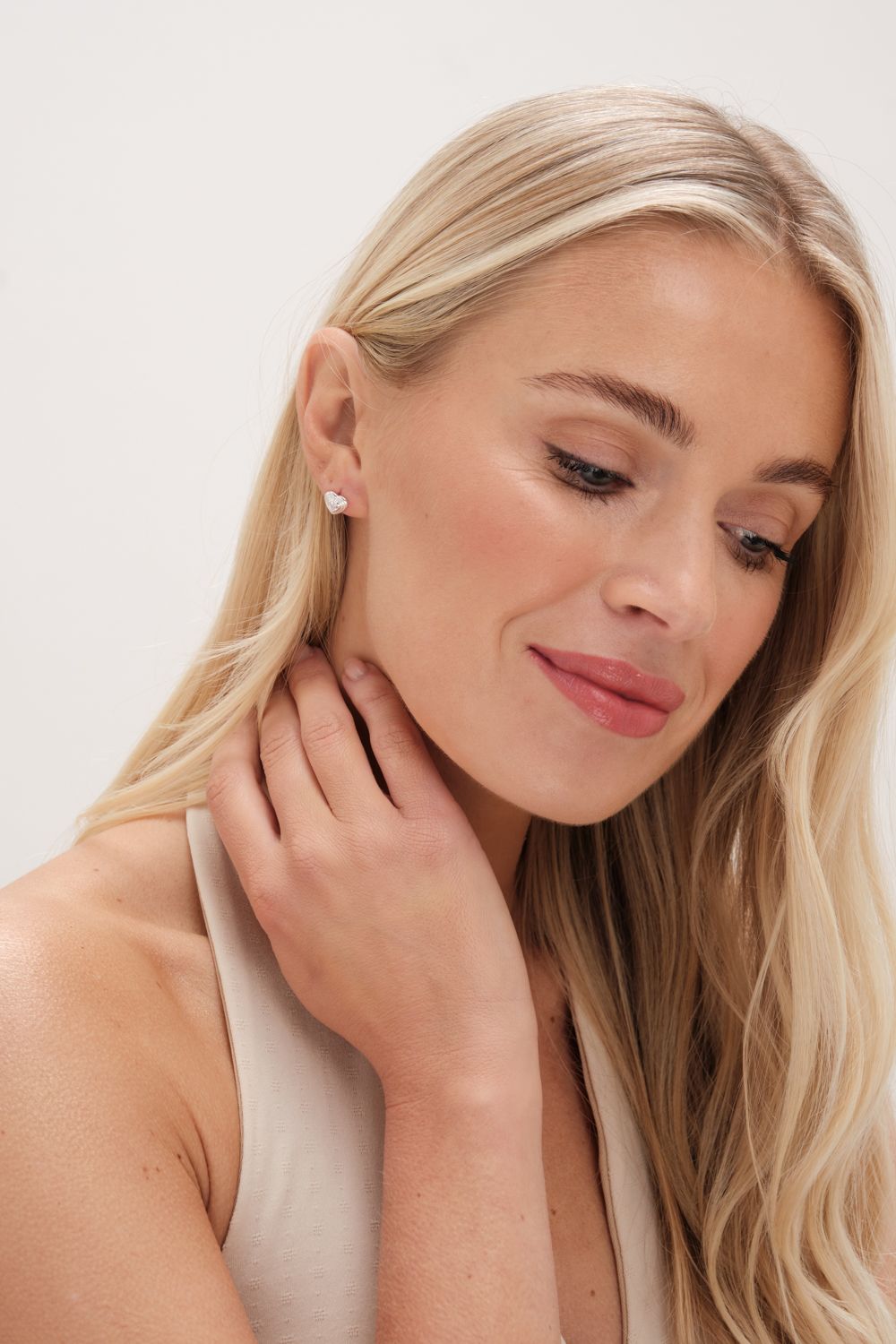 Simply Silver Sterling Silver 925 Ridged Heart Cubic Zirconia Stud Earrings image 2