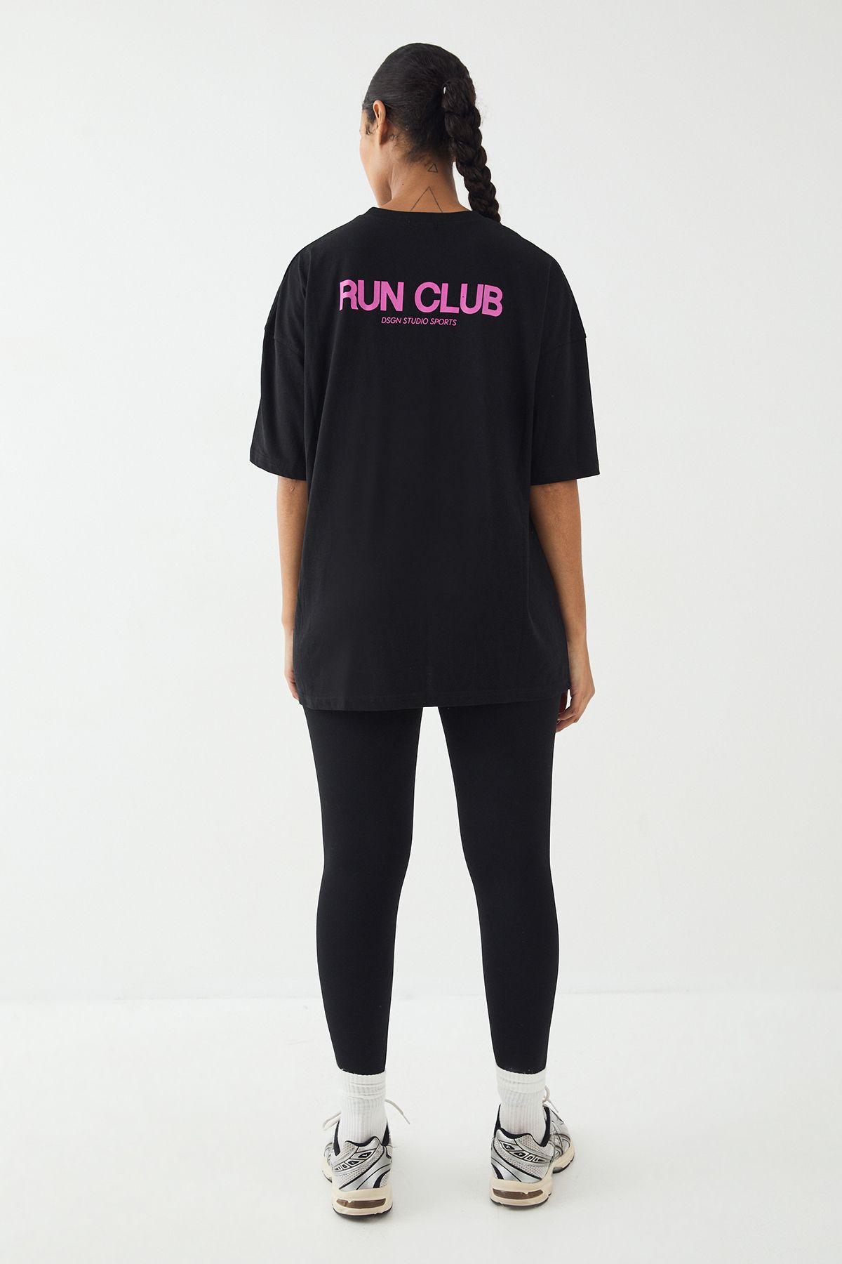 DSGN Studio DSGN Studio Sport Run Club Oversized T-Shirt Black image 3