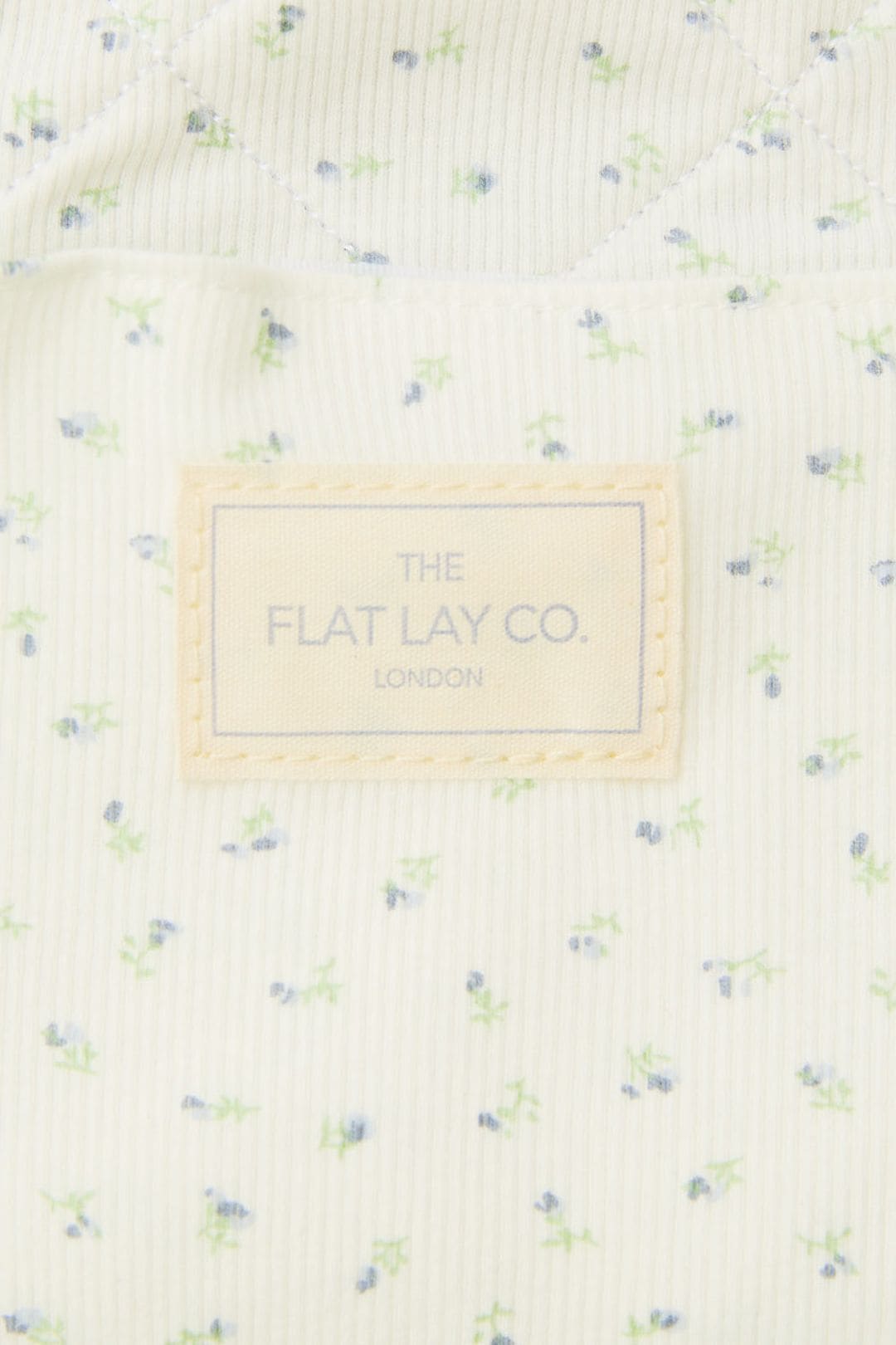 The Flat Lay Co Drawstring Makeup Bag - Cozy Cotton Ditsy Floral Multi image 6