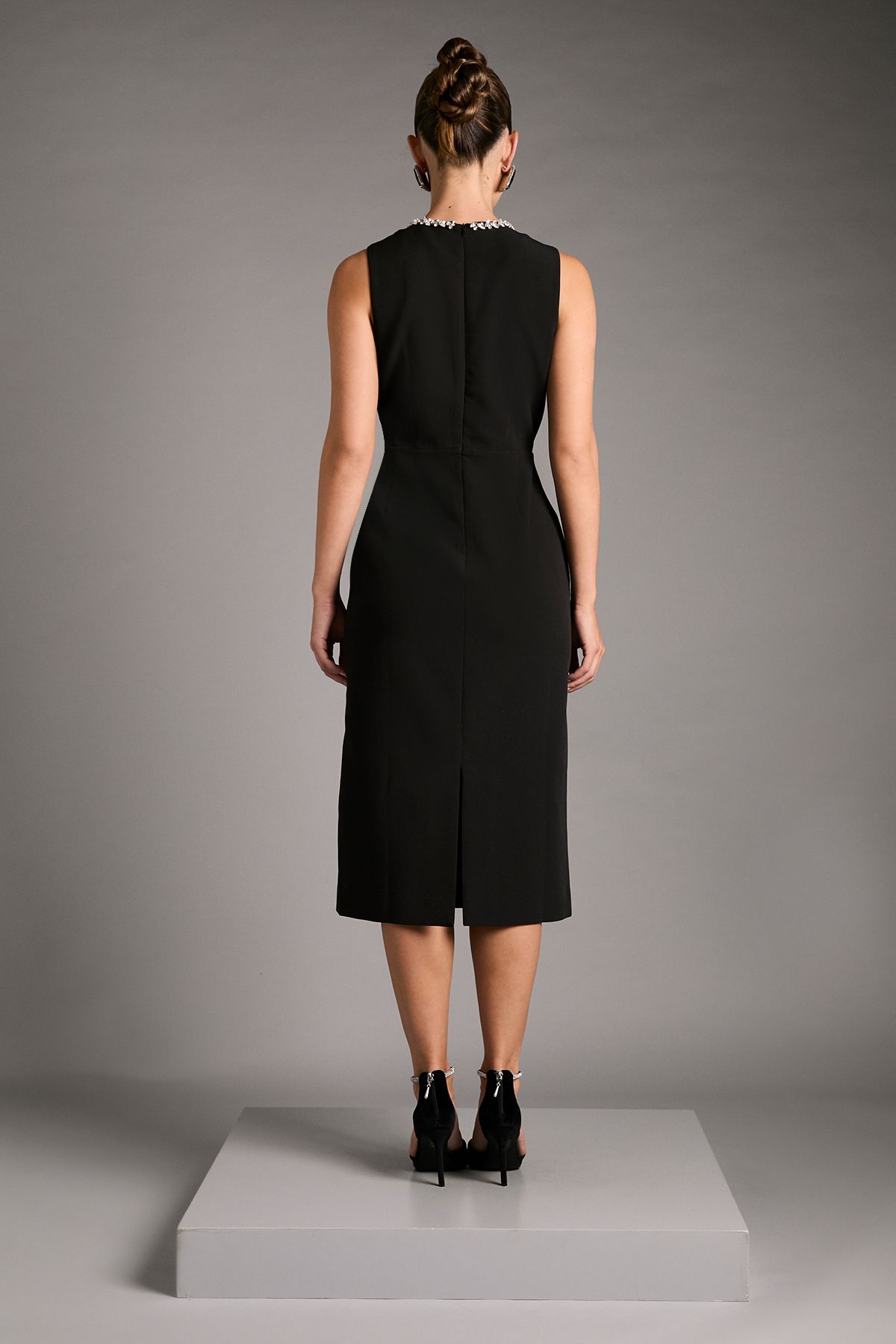 Coast Sleeveless Crepe Midi Dress With Diamante Bow Detail Black image 3