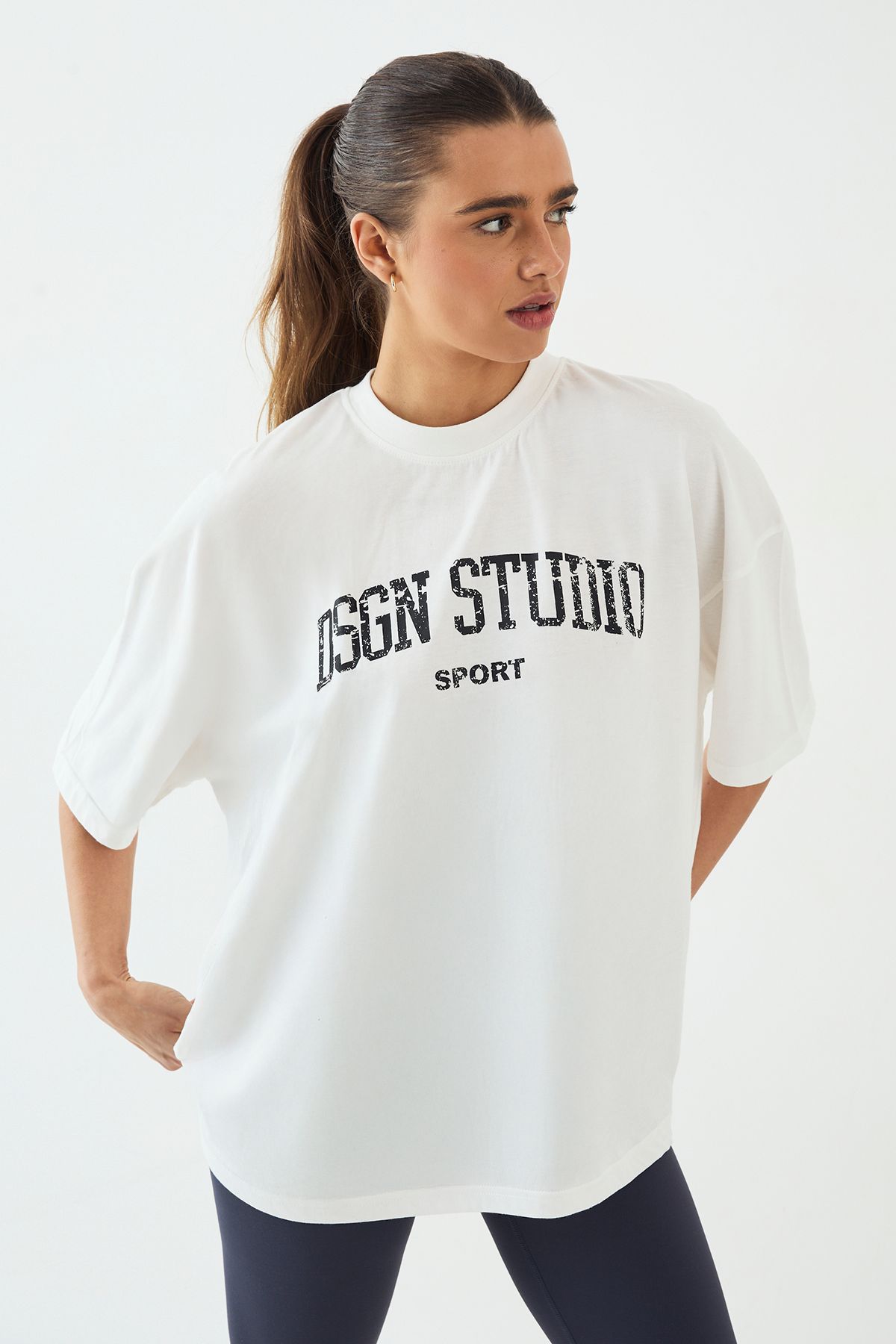 DSGN Studio DSGN Studio Collegiate Printed Oversized T-Shirt Cream image 1