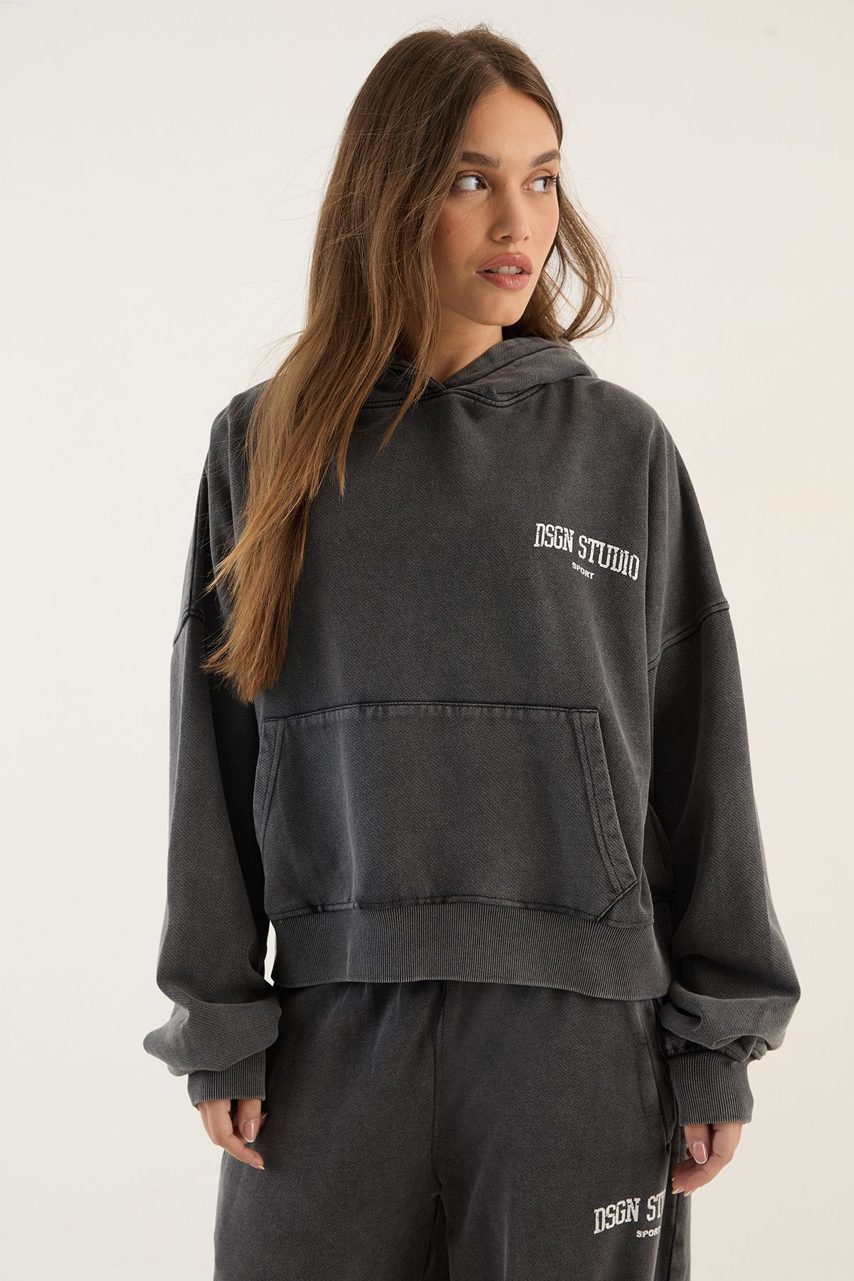 DSGN Studio DSGN Studio Collegiate Printed Boxy Hoodie Charcoal