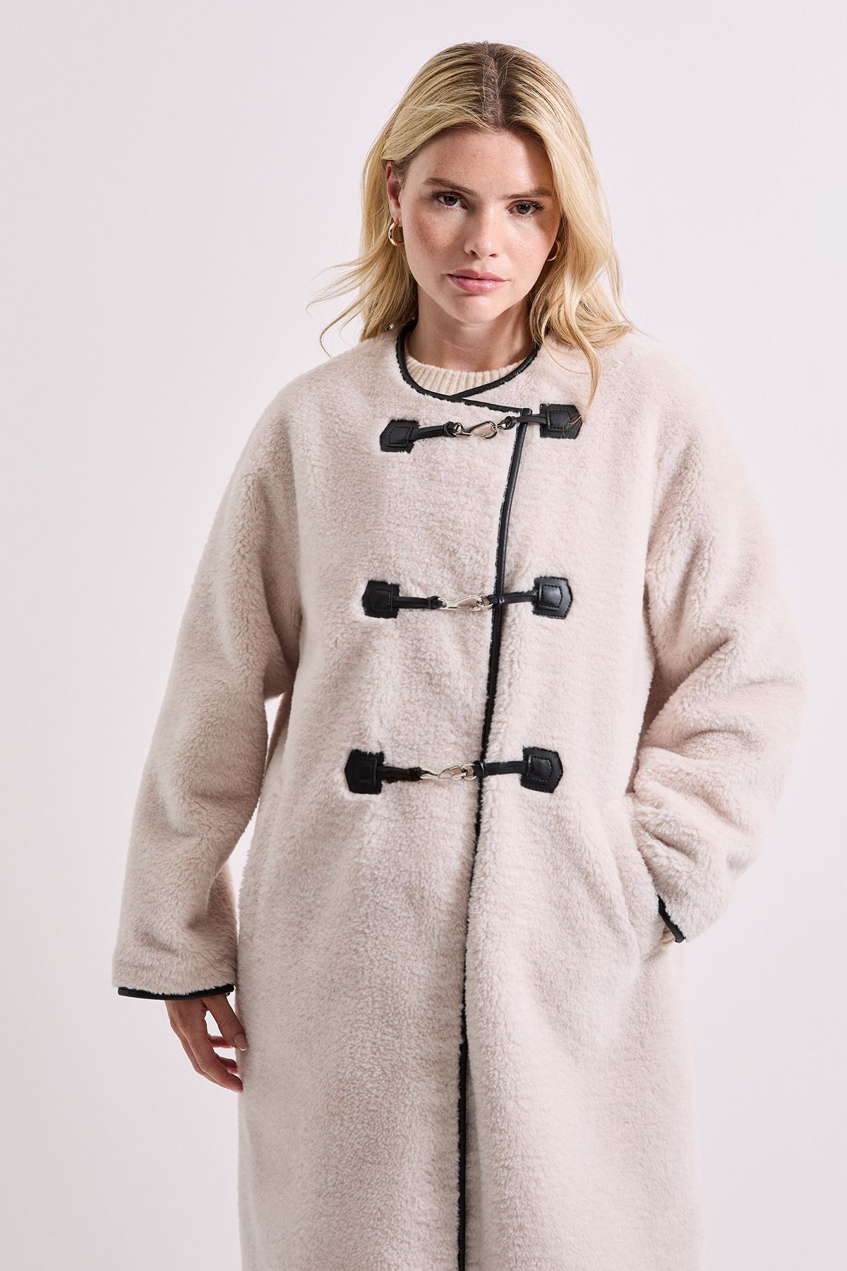 Dorothy Perkins Toggle PU Detail Borg Coat Cream image 2