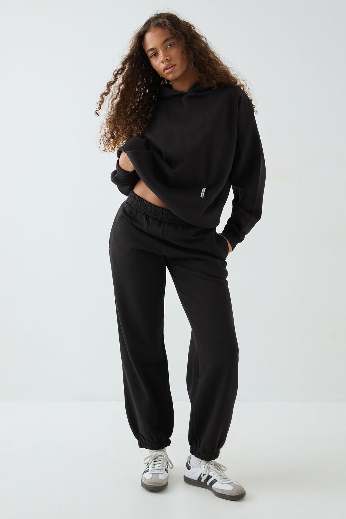 DSGN Studio DSGN Studio Oversized Cuffed Jogger Black image 1