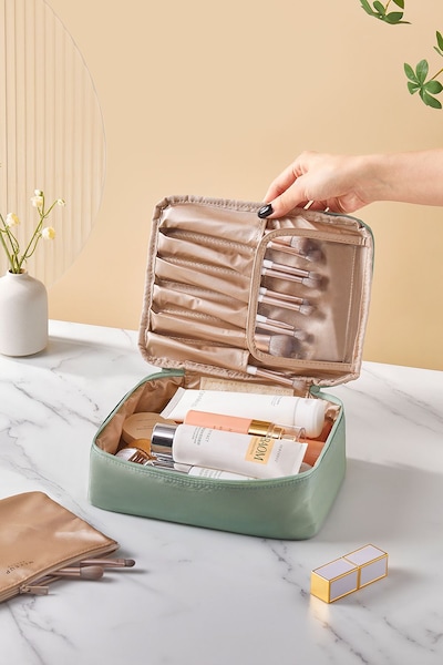 SHEONLY Travel Toiletry Bag Travel Makeup Bag for Women and Girls Portable Cosmetic Bag For Home Dormitory (with Brush Holder)