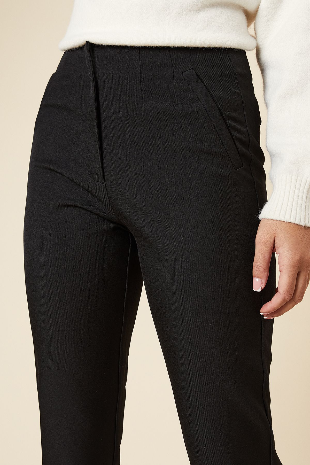 Dorothy Perkins Straight Ankle Grazer Trouser Black image 2