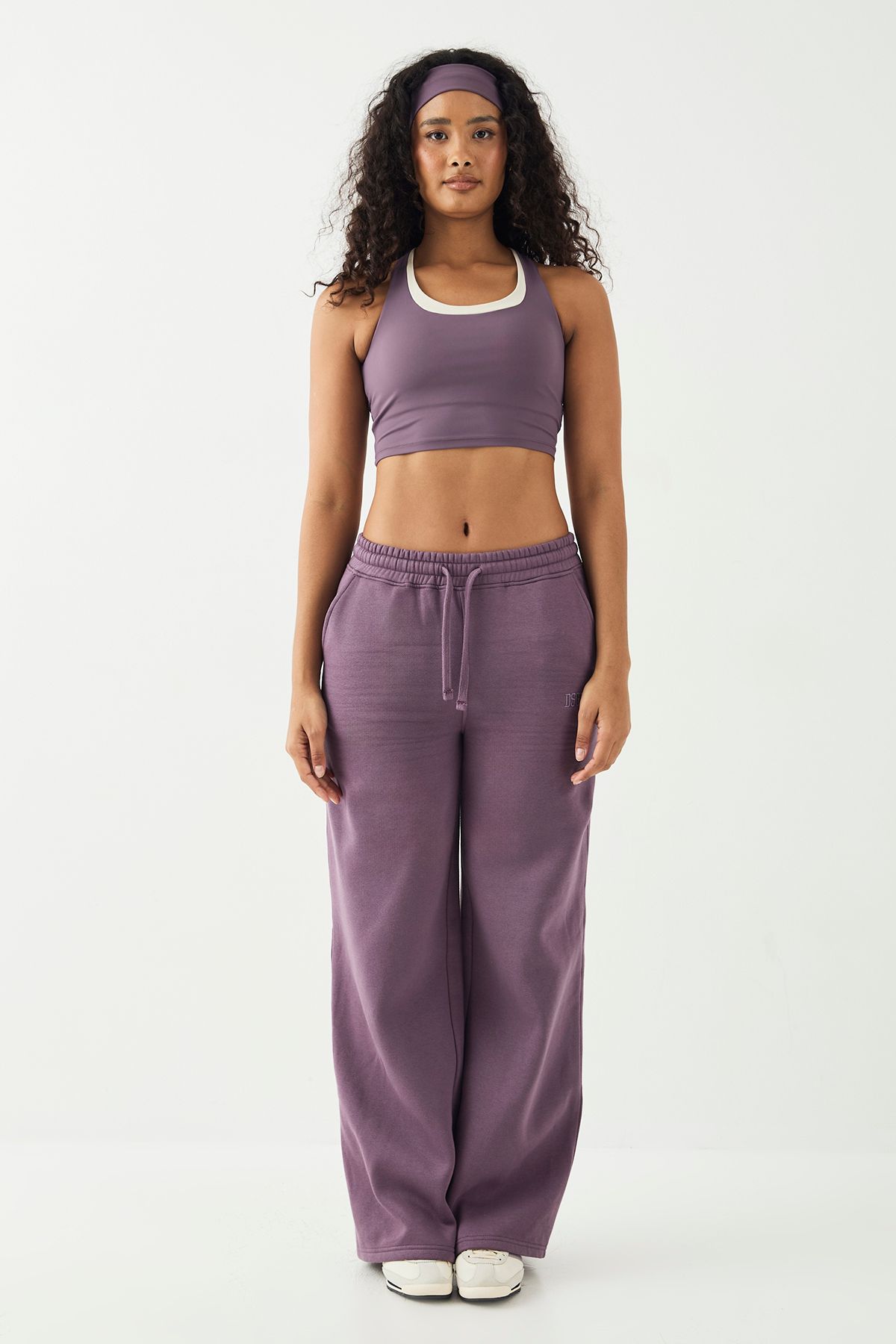 DSGN Studio DSGN Studio Collegiate Applique Straight Leg Jogger Grape image 5