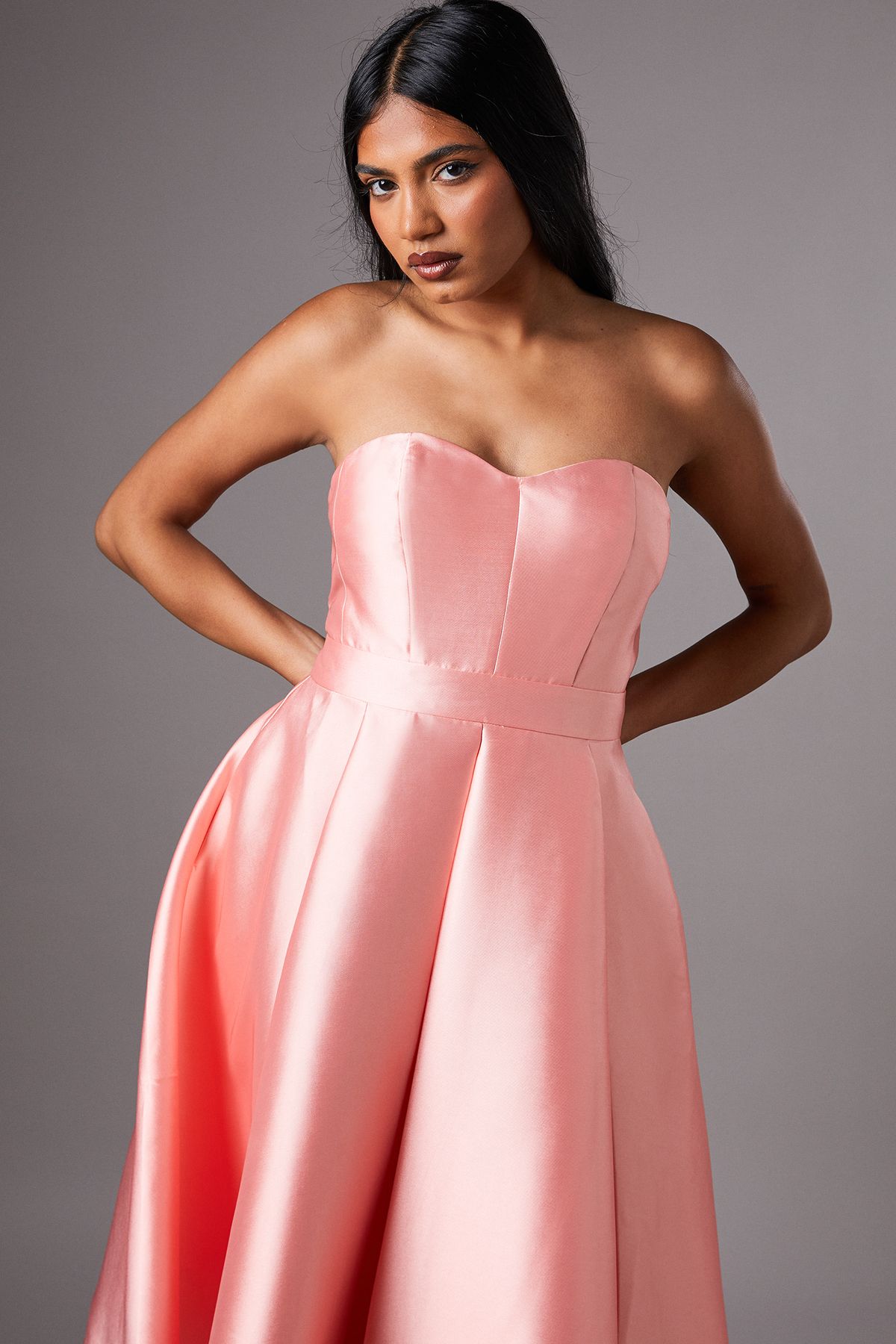 Coast Petite Pleated Twill Midi Dress With Sweetheart Neckline Peach image 2