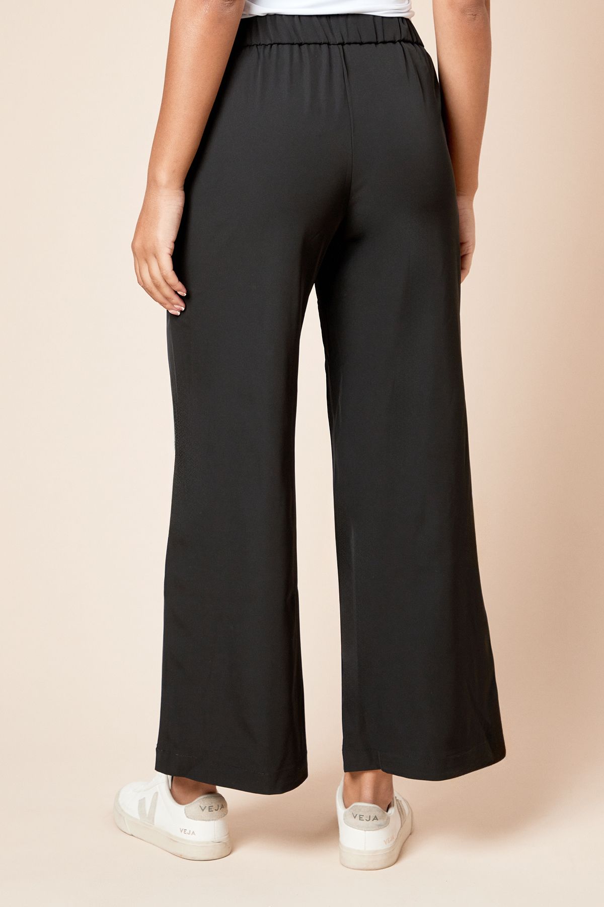 Dorothy Perkins Elasticated Waist Straight Leg Trouser Black image 3