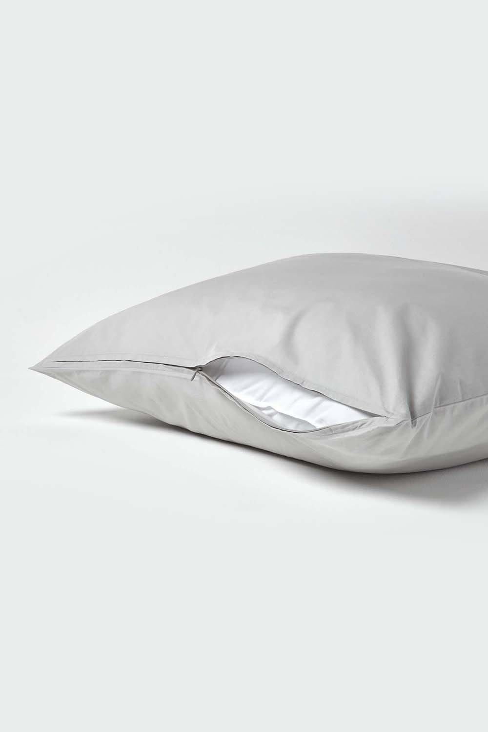 Homescapes Continental Egyptian Cotton Pillowcase 200 TC, 80 x 80 cm image 3