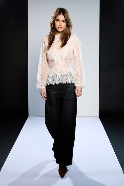 RUNWAY 1.8.1.8 Runway 1.8.1.8 Mid Wash Denim Jean Black