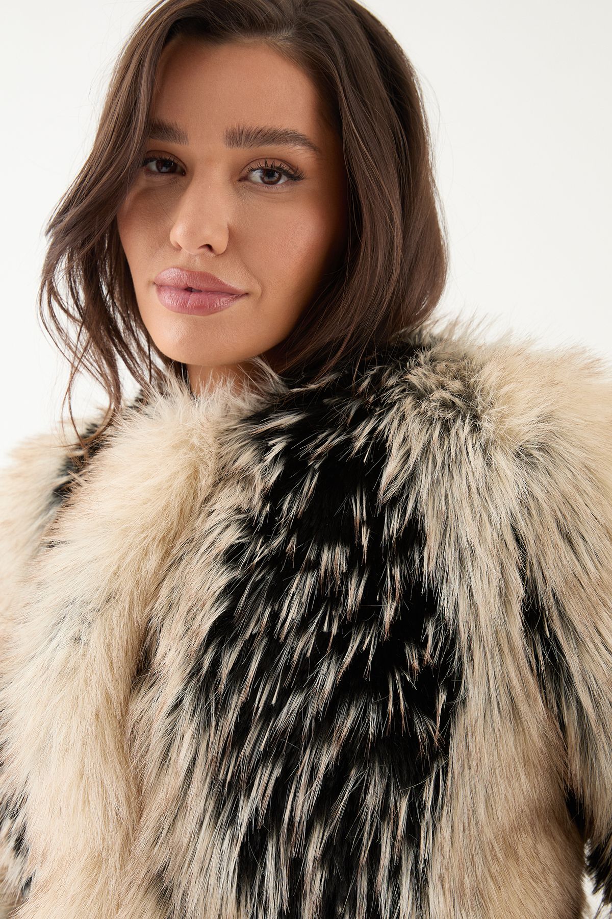 MissPap Collarless Faux Fur Coat Brown image 4