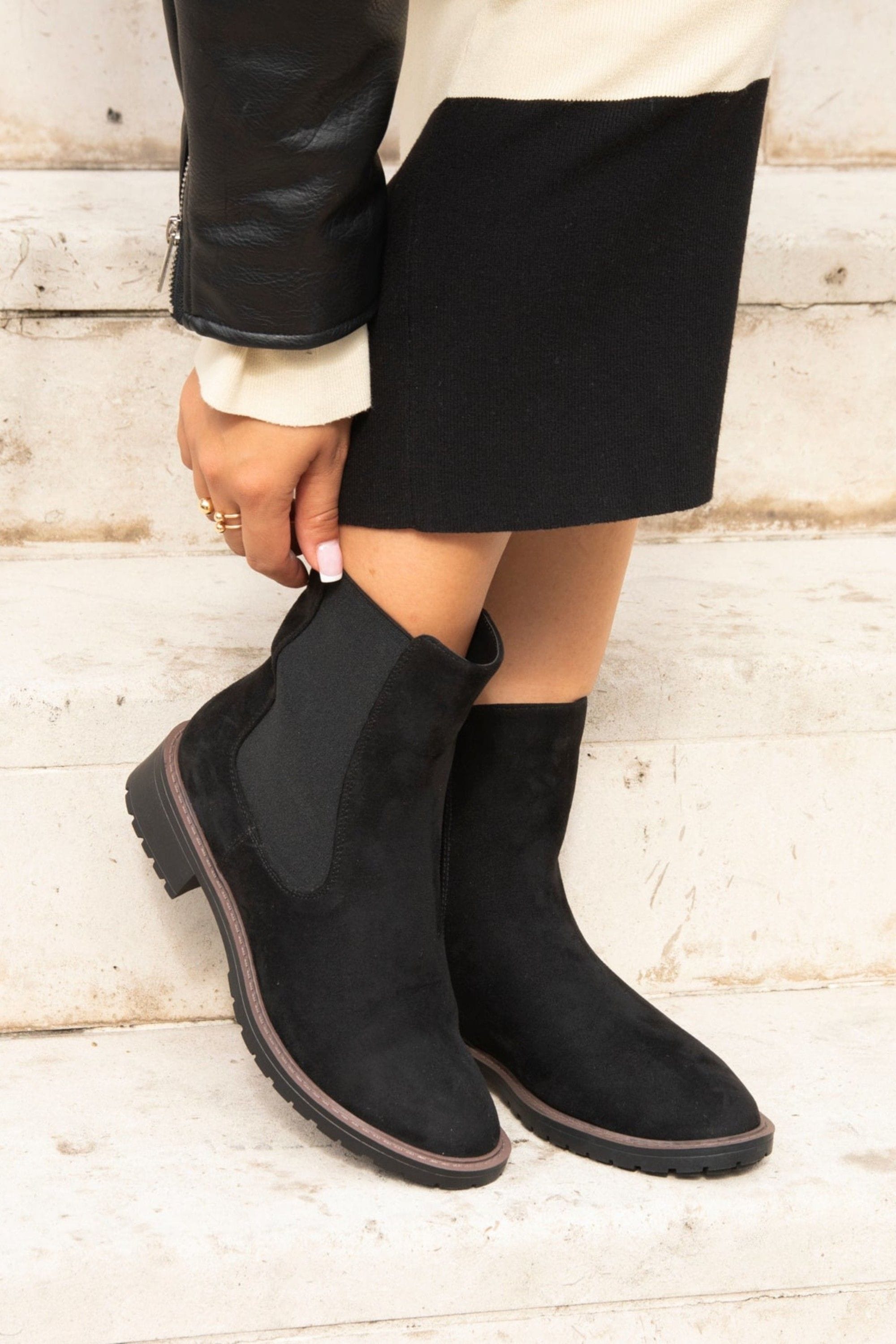 Linzi Dalston Black Faux Suede Classic Chelsea Boot image 2