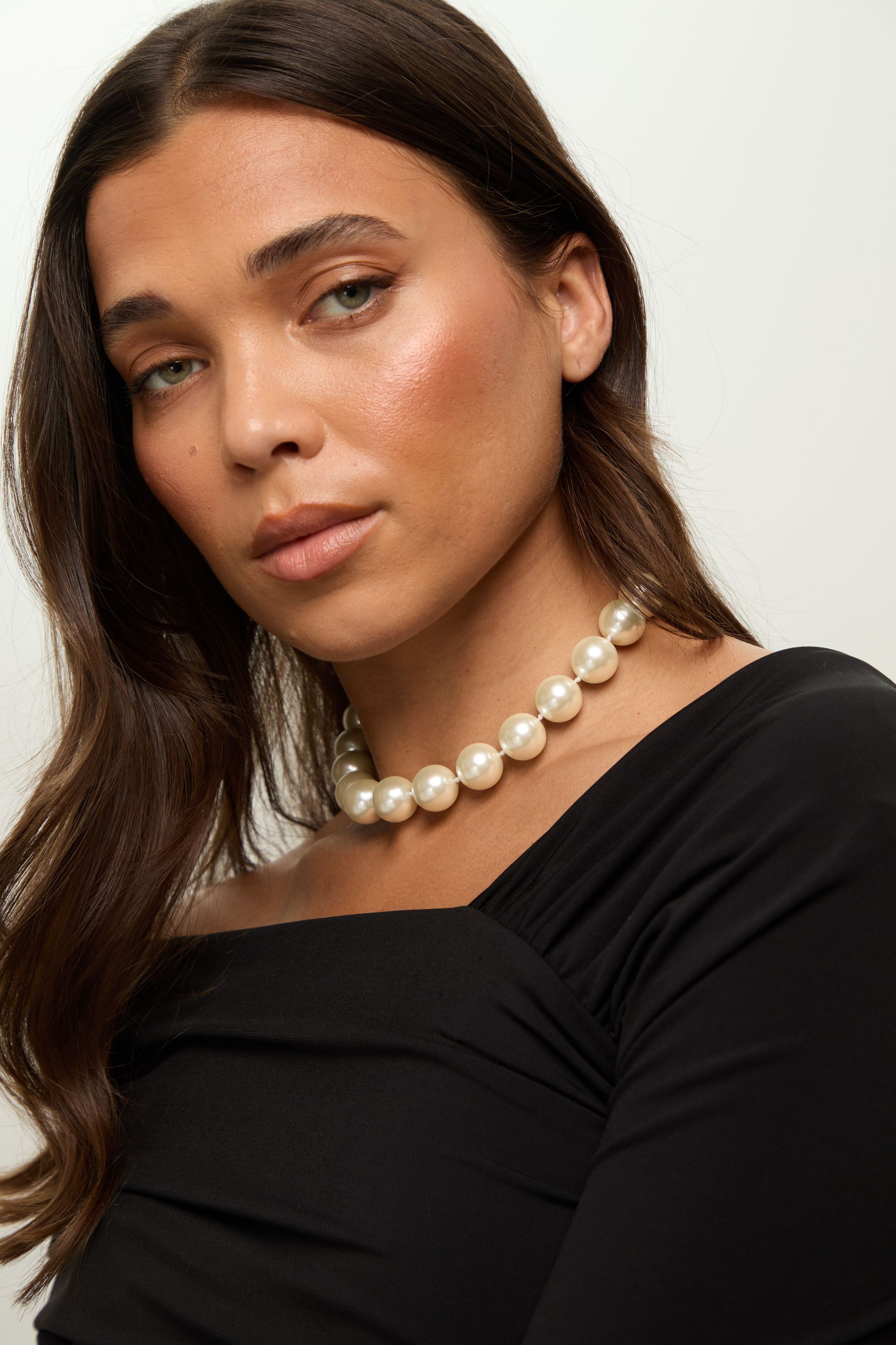 Jon Richard Gold Plated Cream Pearl Statement Necklace image 3