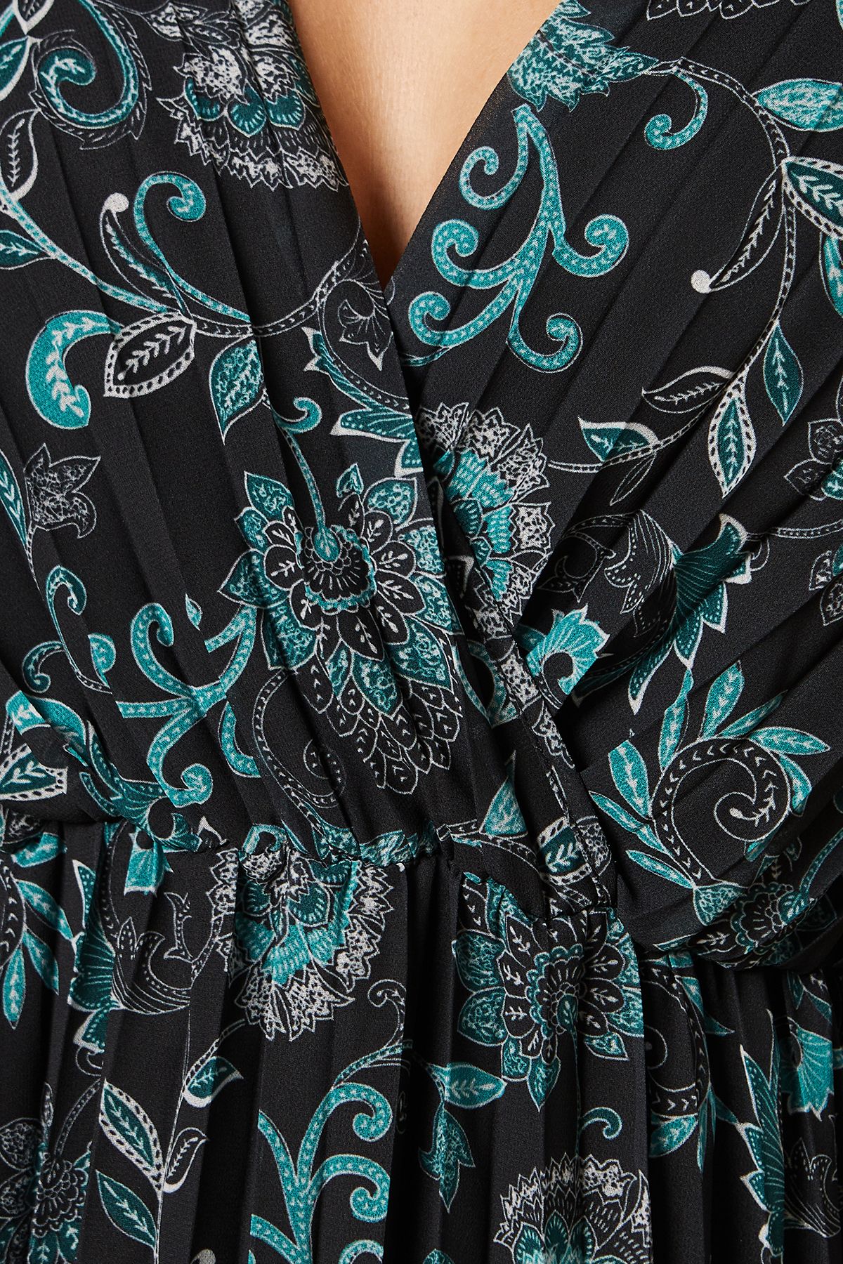 Oasis Paisley Pleated Lace Trim Insert Wrap Midi Dress Black image 5