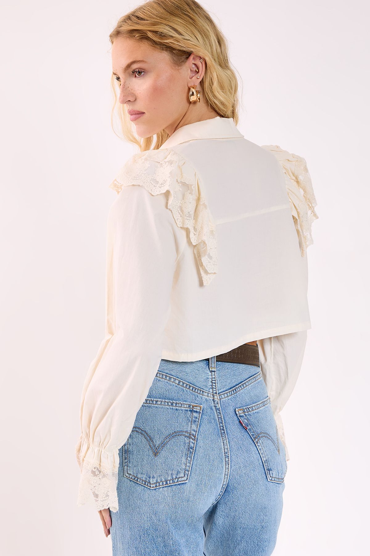 NastyGal Cotton Lace Ruffle Shirt Cream image 4