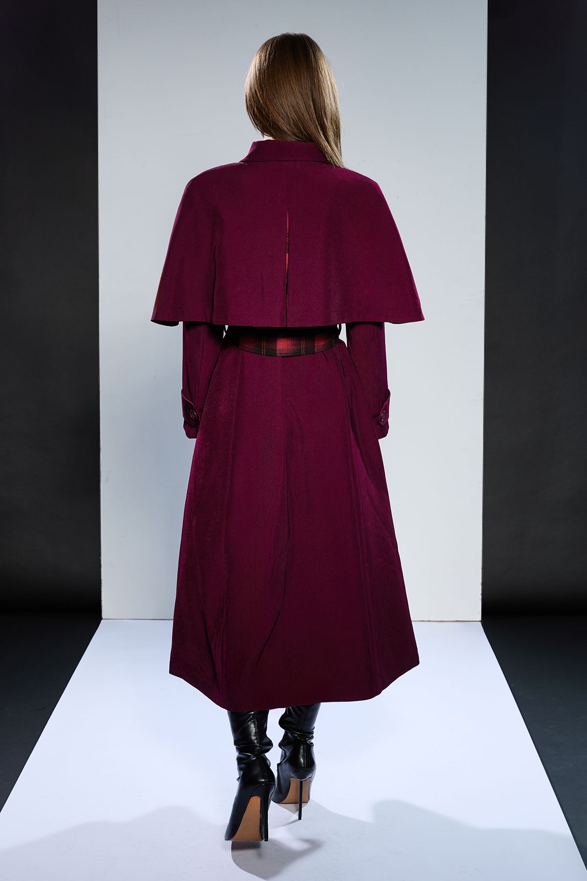 RUNWAY 1.8.1.8 Runway 1.8.18 Belted Cape Coat Berry image 3