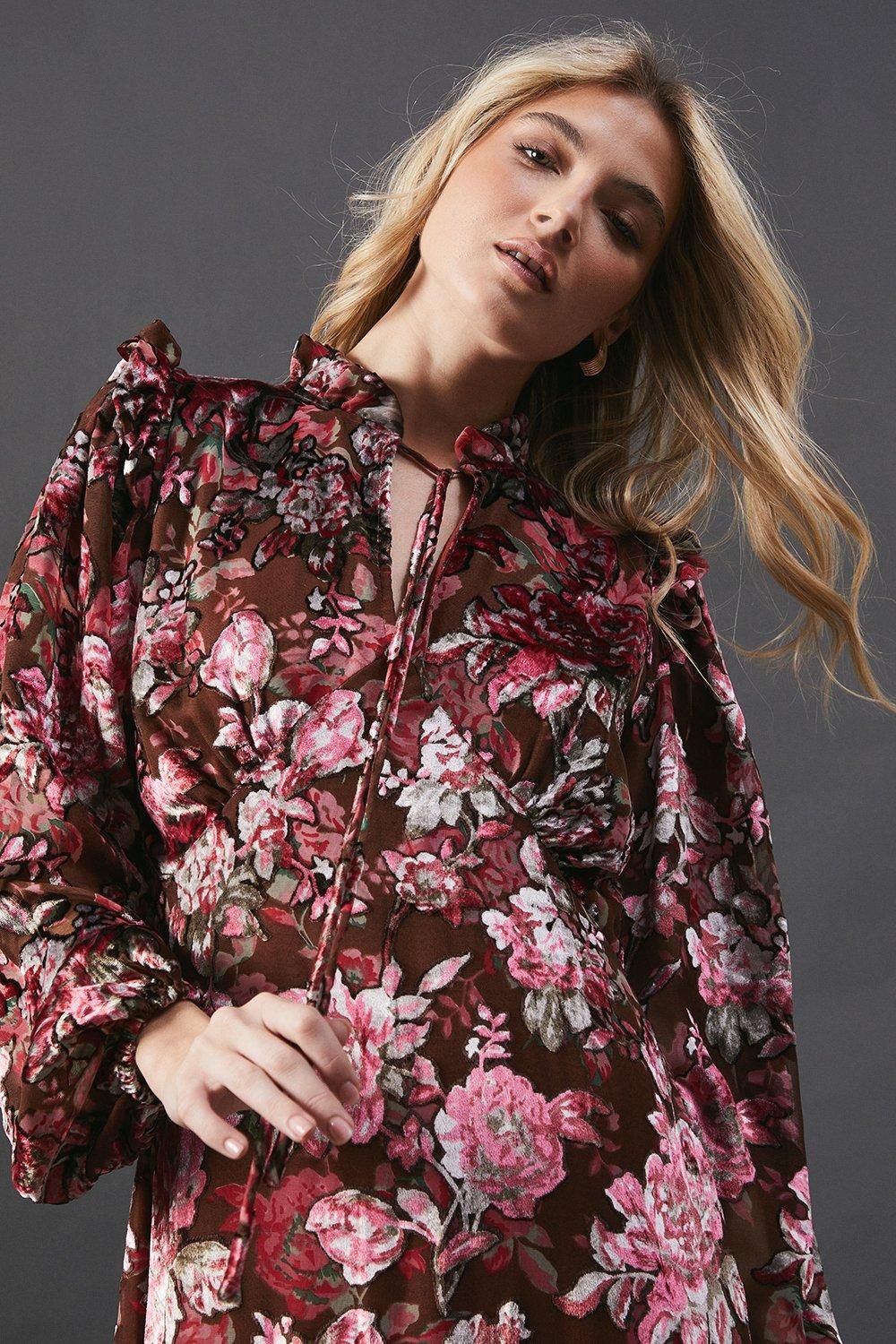 Warehouse Burnout Floral Velvet Frill Shoulder Tie Front Midi Dress Floral image 4