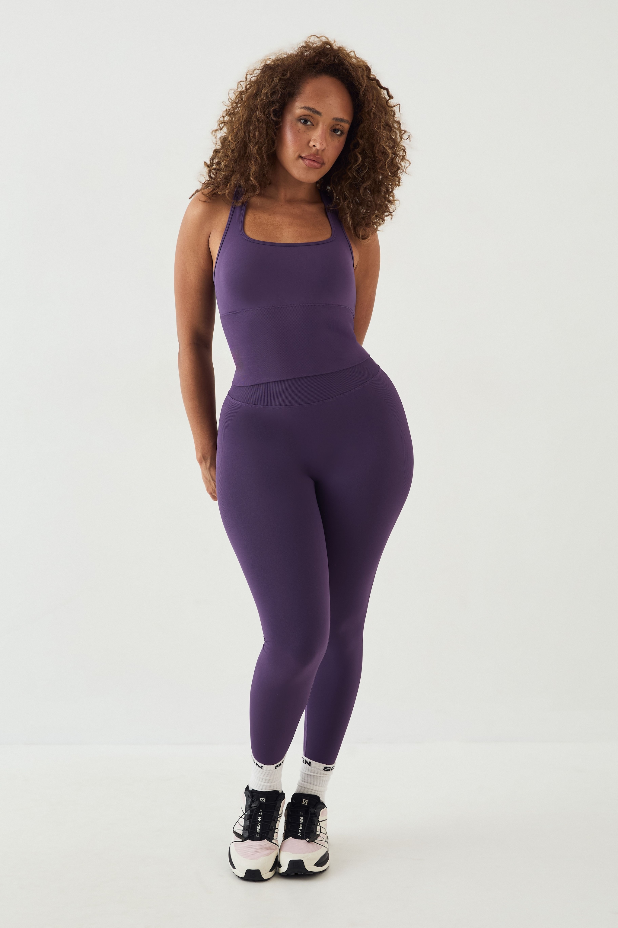 DSGN Studio DSGN Studio Sport Ultra Contour Seamless Longline Racer Sports Bra Blackcurrant image 5