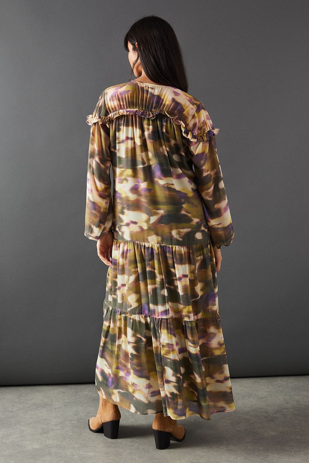 Warehouse Georgette Tie Neck Tier Hem Midaxi Dress Multi image 3