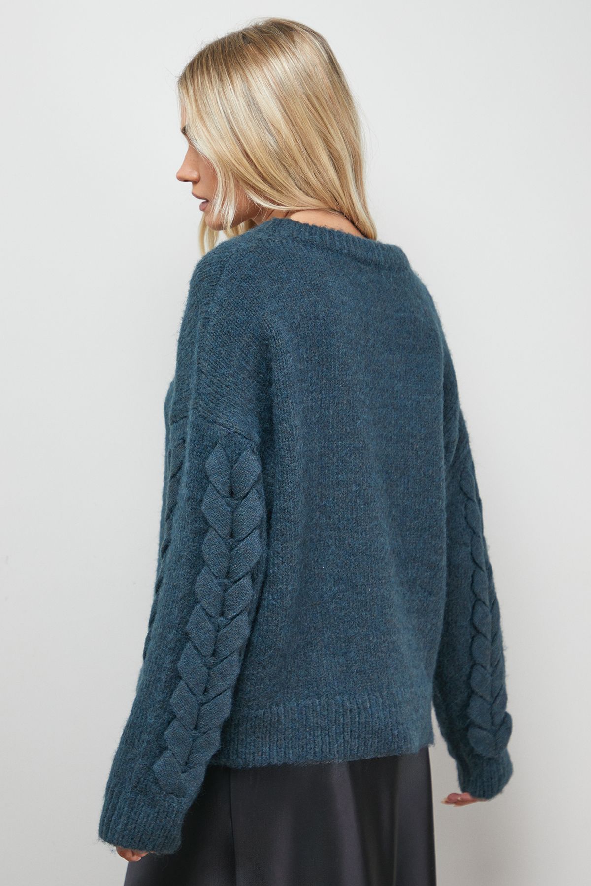 Oasis Cable Knit Sleeve Crew Neck Cosy Jumper Forest image 3