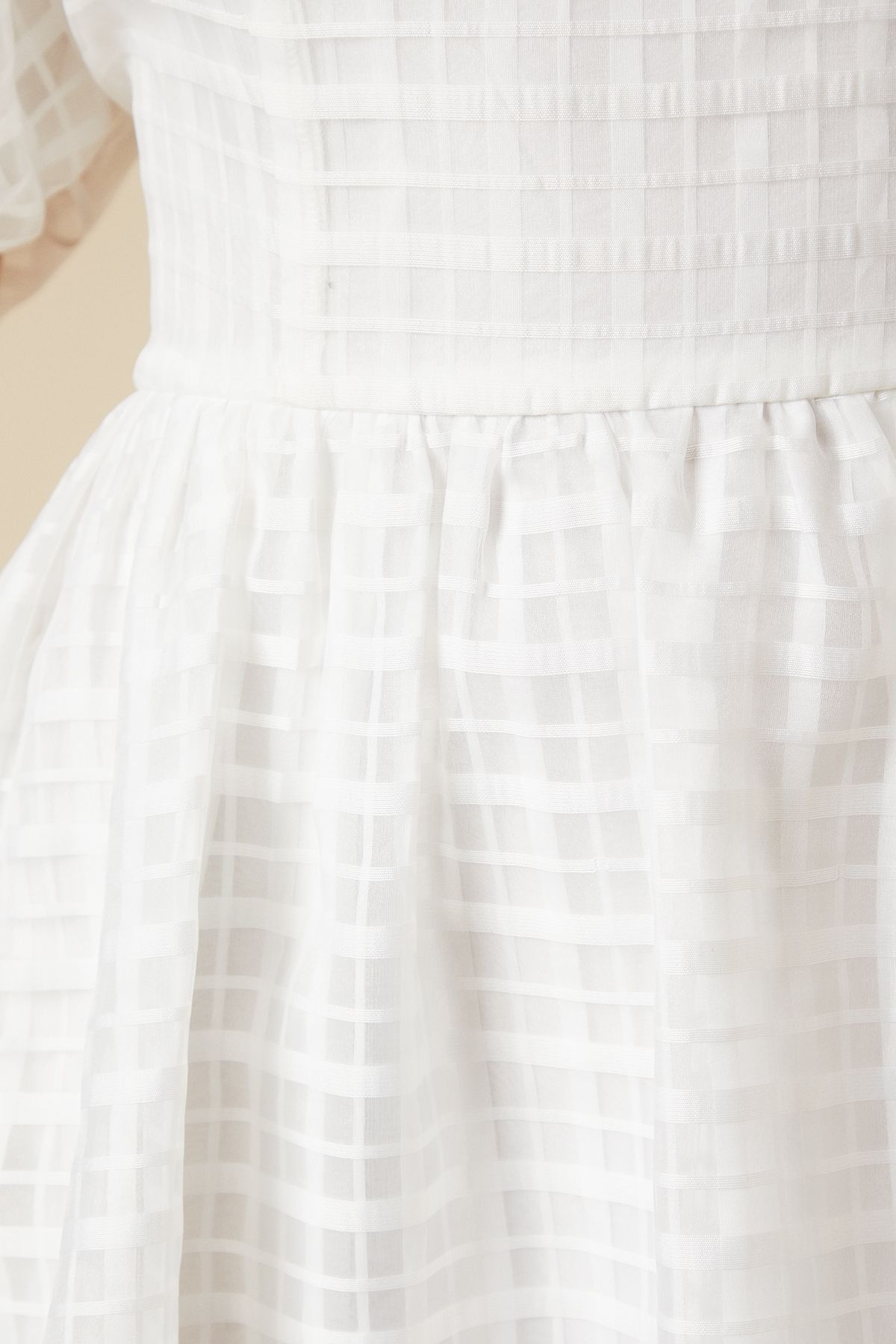 Dorothy Perkins DP Luxe Seersucker Square Neck Midi Dress Ivory image 5