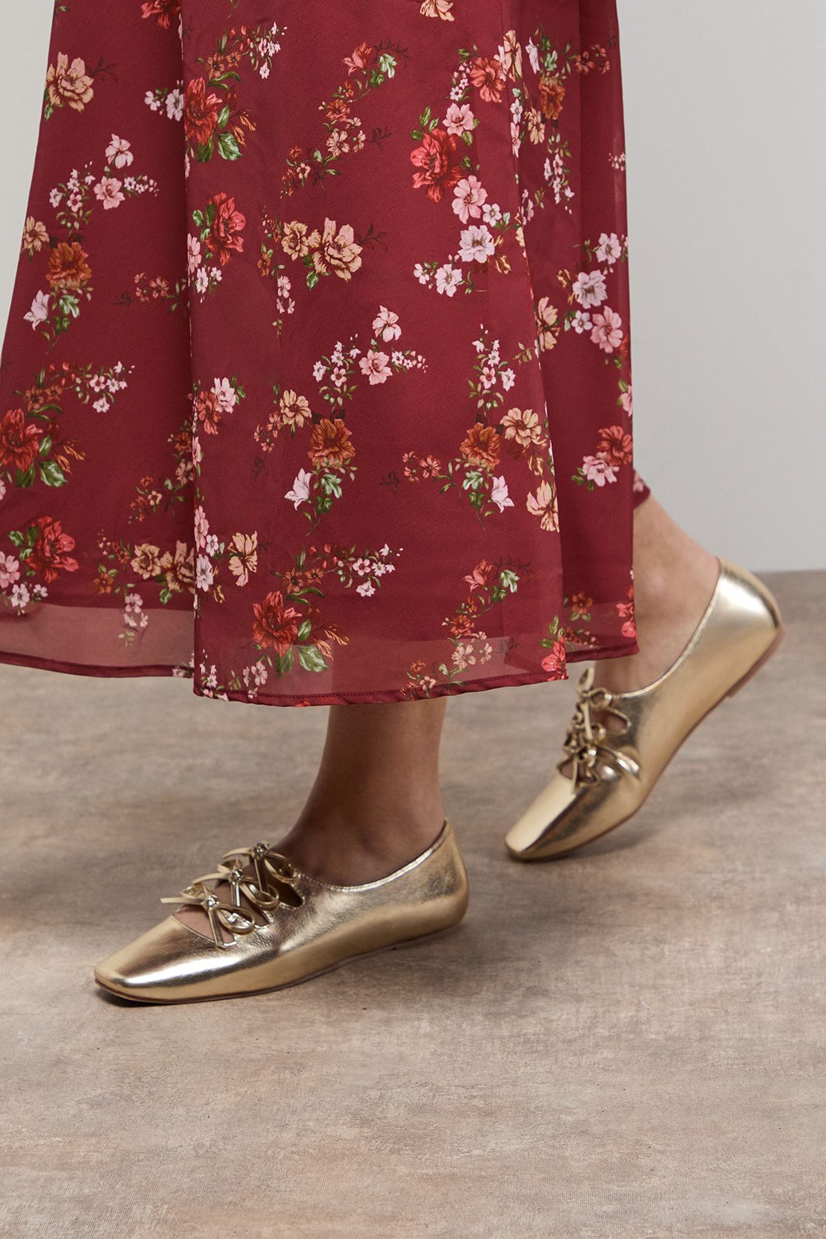 Oasis Darielle Faux Leather Multi Bow Ballet Pumps Champagne image 1