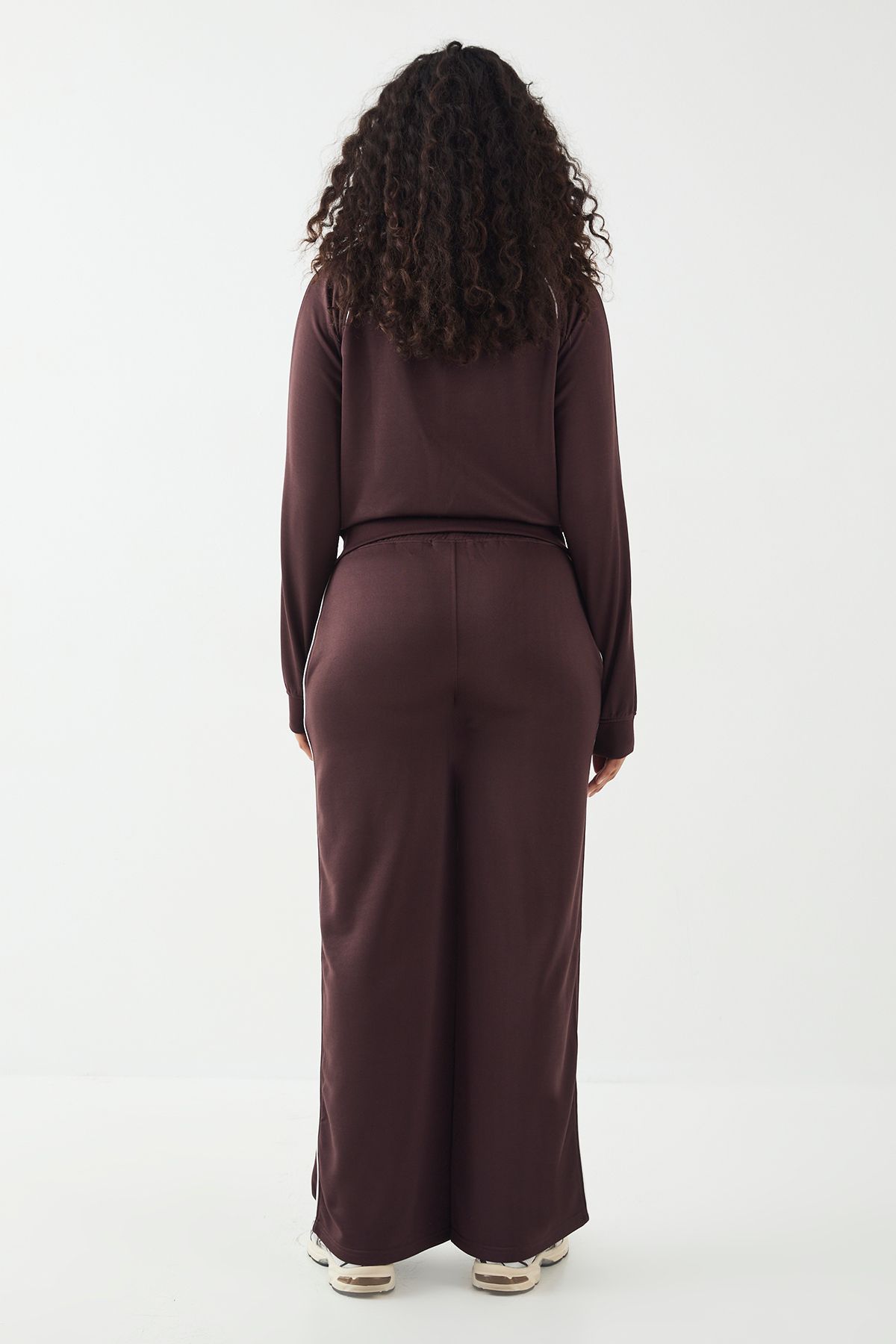 DSGN Studio DSGN Studio Tricot Piping Detail Straight Leg Jogger Chocolate image 2