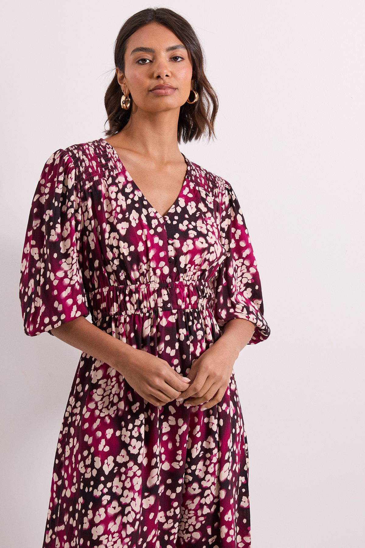 Dorothy Perkins Burgundy Animal Shirred Detail Blouson Sleeve Midi Dress Burgundy image 2