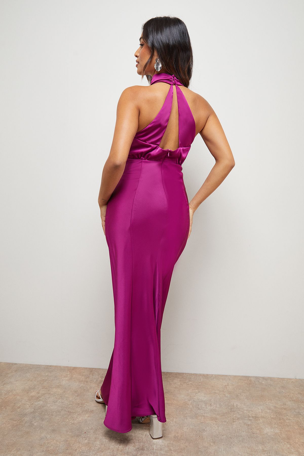 Oasis Petite Satin Halterneck Bias Midi Dress Fuchsia image 3