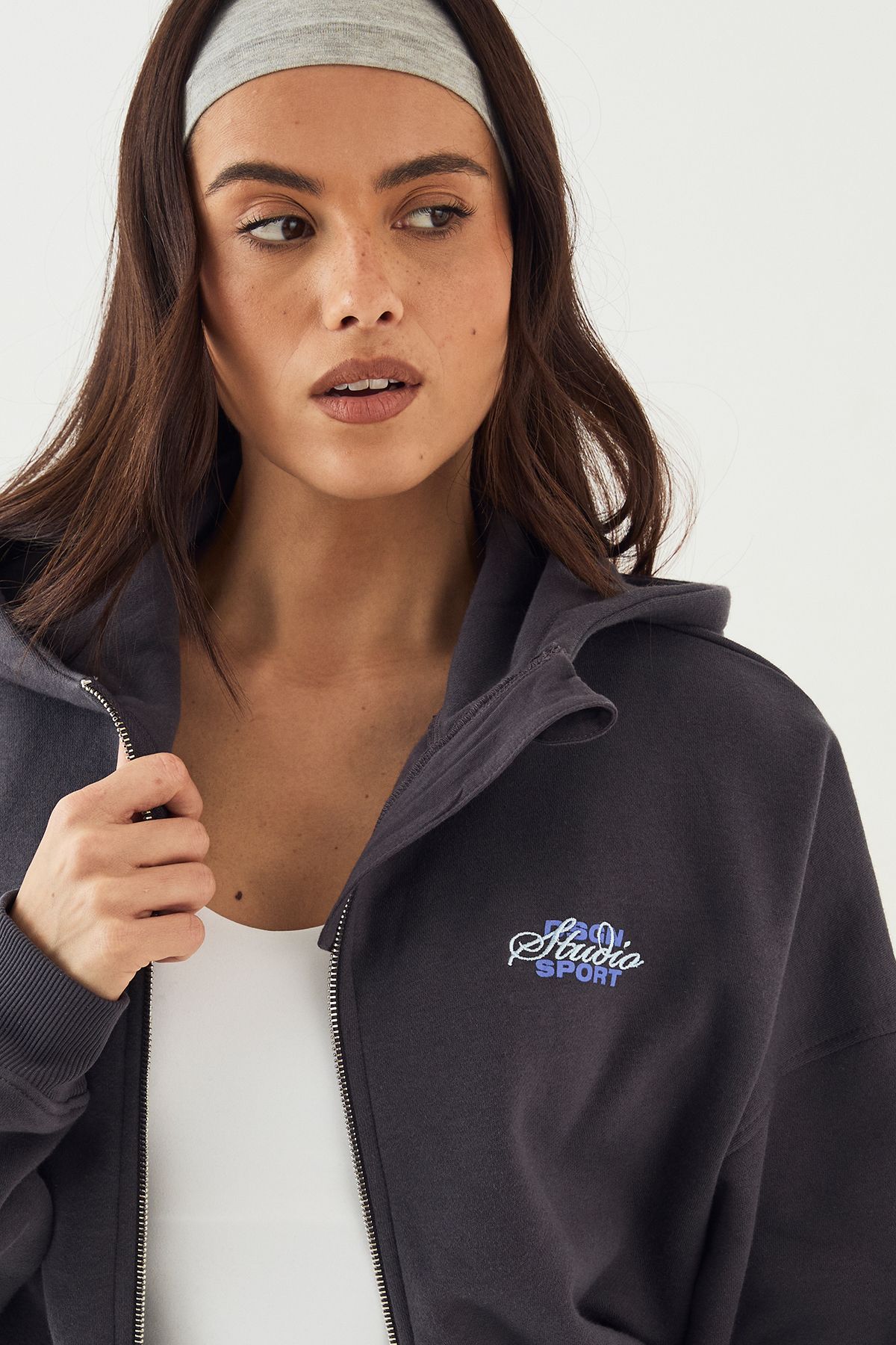 DSGN Studio DSGN Studio Sport Boxy Crop Zip Through Hoodie Slate Grey image 4