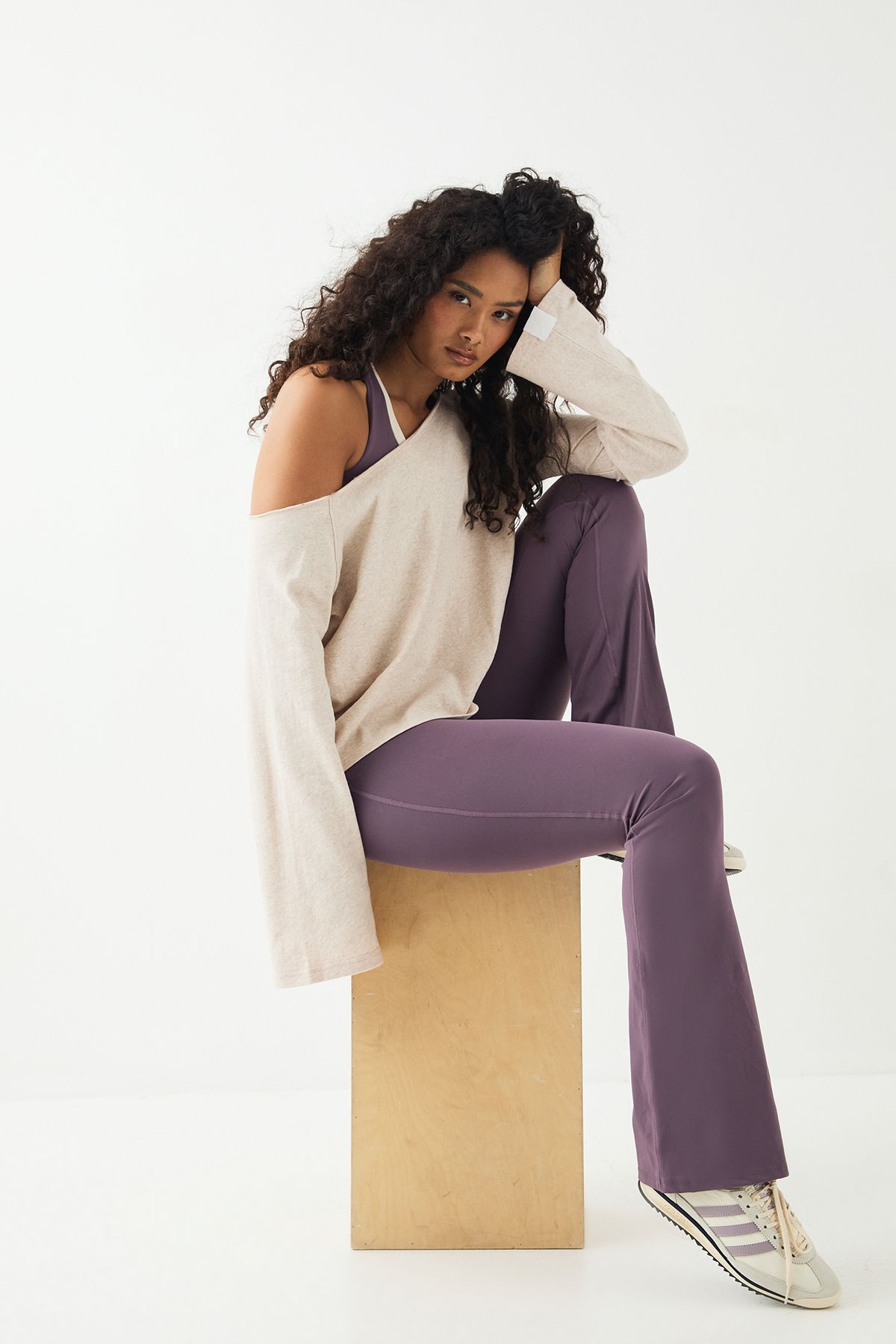 DSGN Studio DSGN Studio Ultra Sculpt Fold Over Waistband Flared Legging Grape image 3