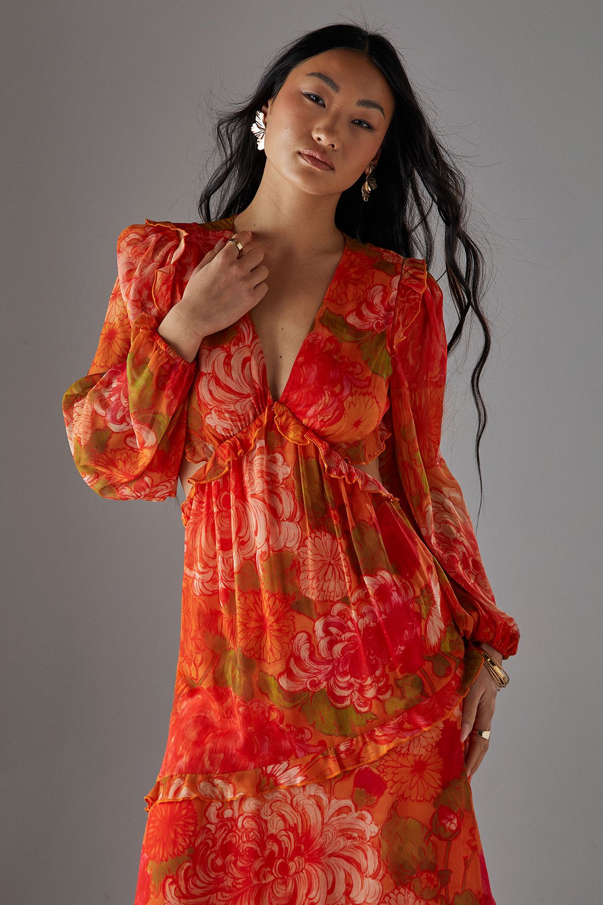 Warehouse Petite Chiffon Cut Out Waist Ruffe Maxi Dress Floral image 2