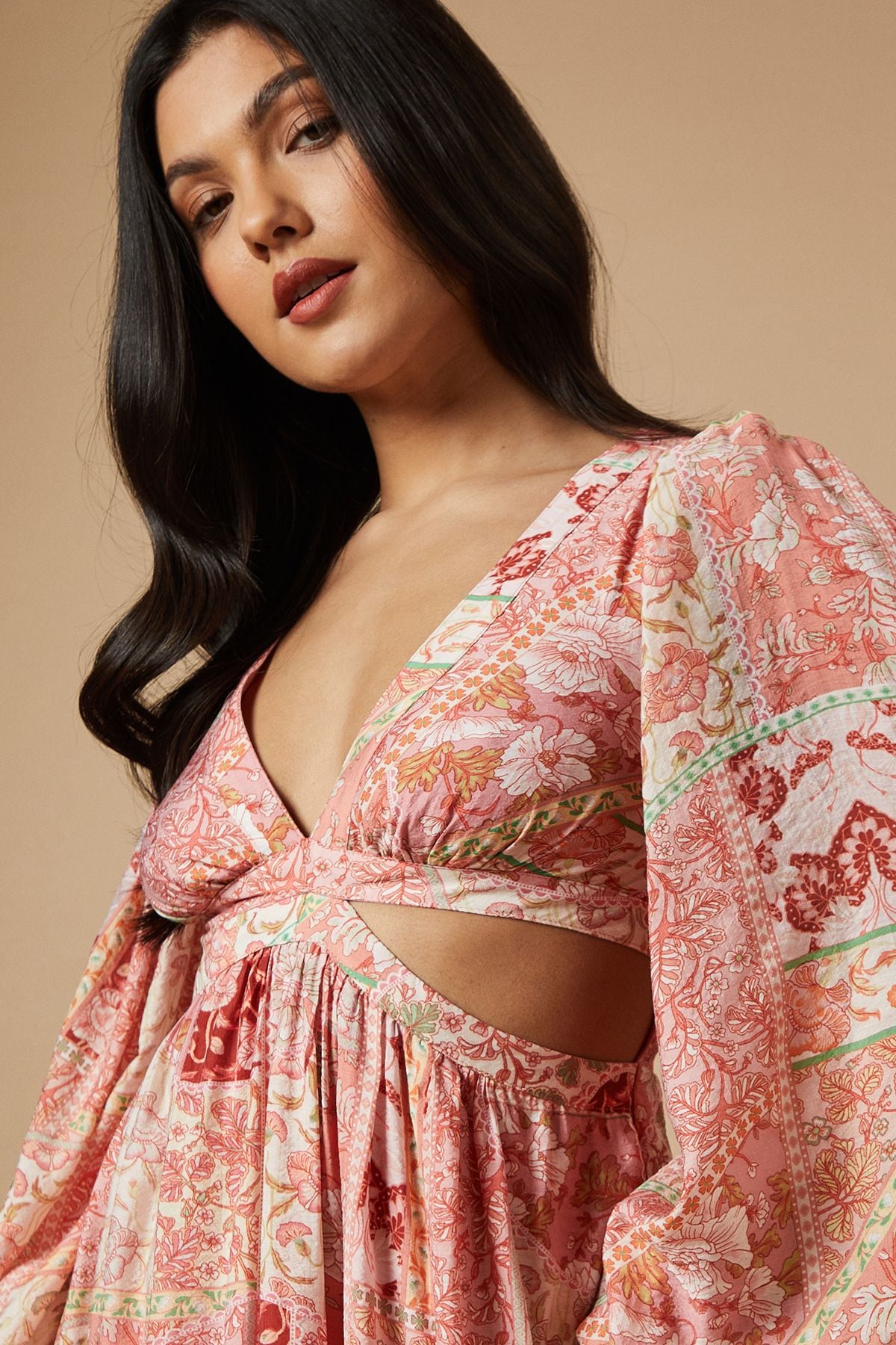 Oasis Printed Long Sleeve Cut Out Side Detail Maxi Dress Pink image 3