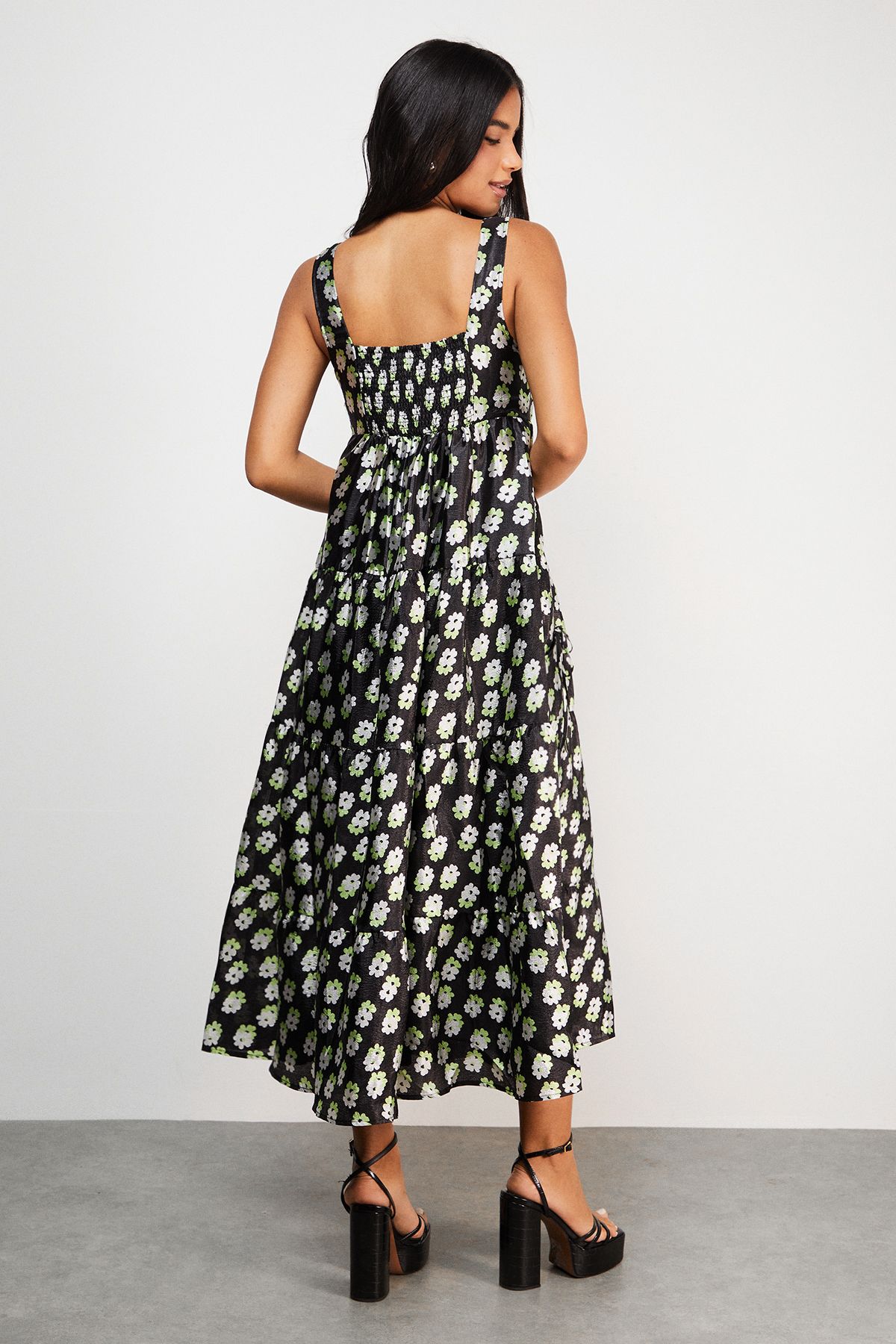 Warehouse Square Neck Smock Midi Dress With Below Pocket Floral image 3