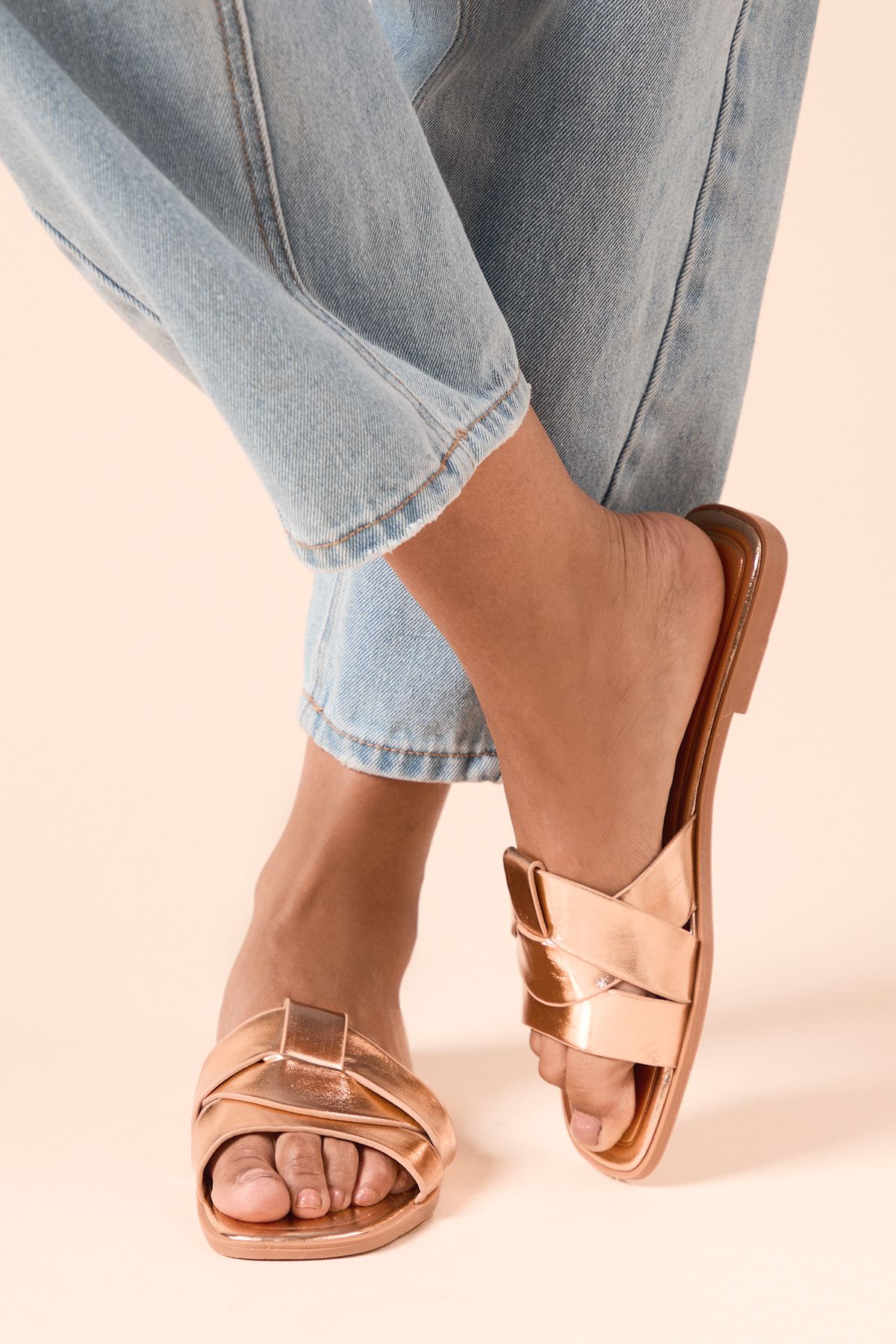 Dorothy Perkins Felicity Faux Metallic Leather Sliders Rose Gold image 2