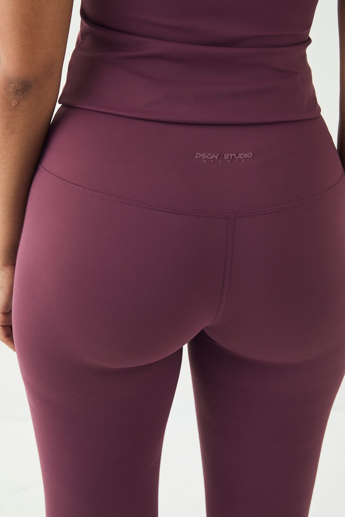 DSGN Studio DSGN Studio Sports Ultra Sculpt High Waist Flared Legging Plum image 4