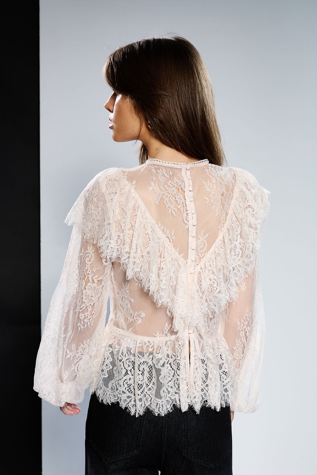 RUNWAY 1.8.1.8 Runway 1.8.1.8 Lace Frill Blouse Blush image 3